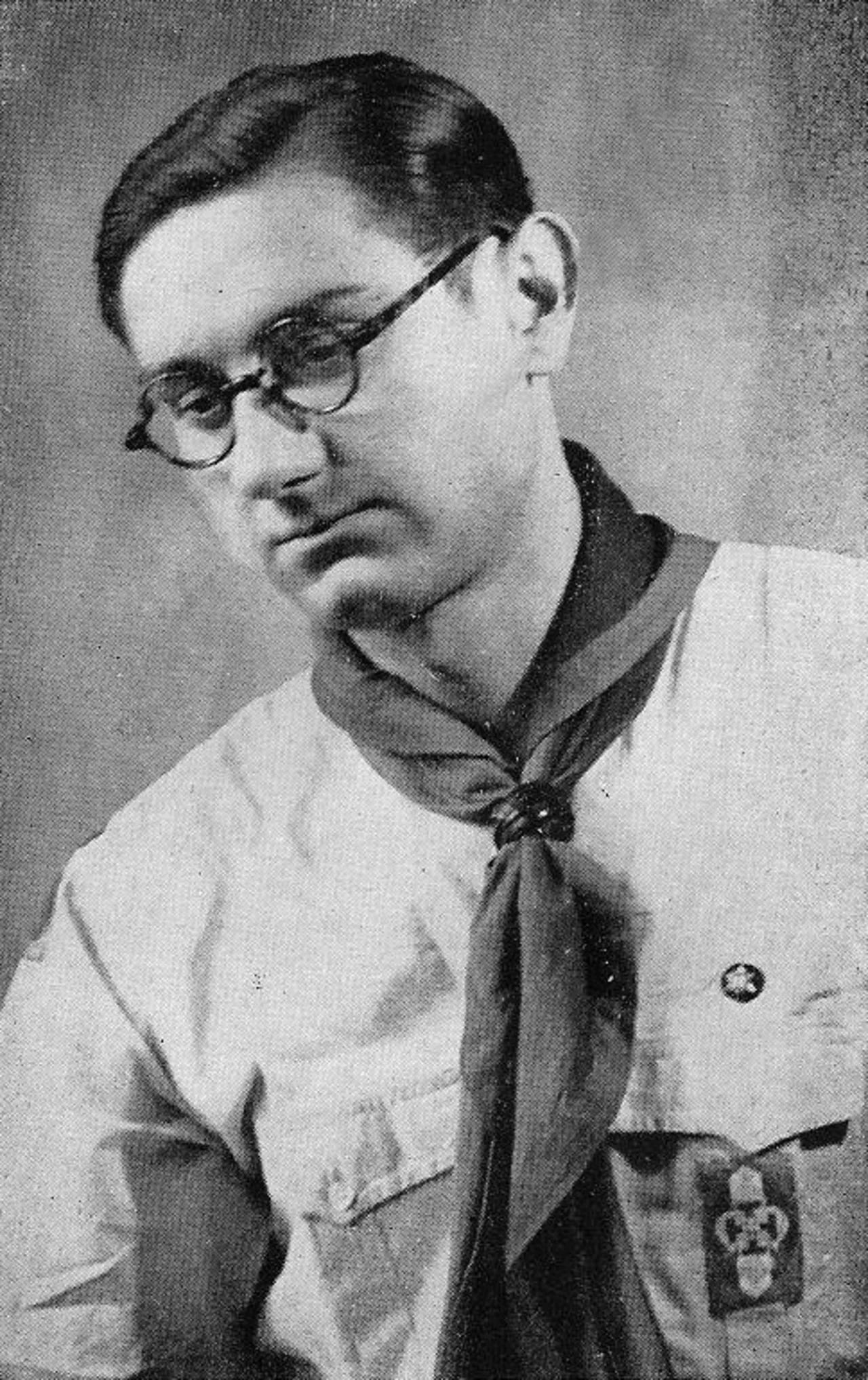 Portrait of Guy de Larigaudie (1908–1940) – memorial page