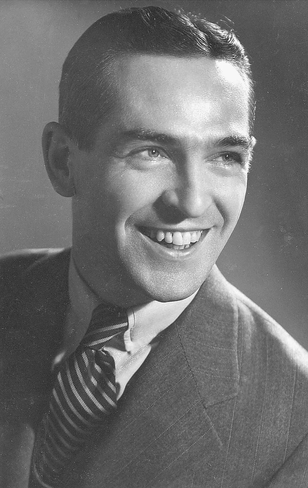 Portrait of Gérard Delage (1912–1991) – memorial page