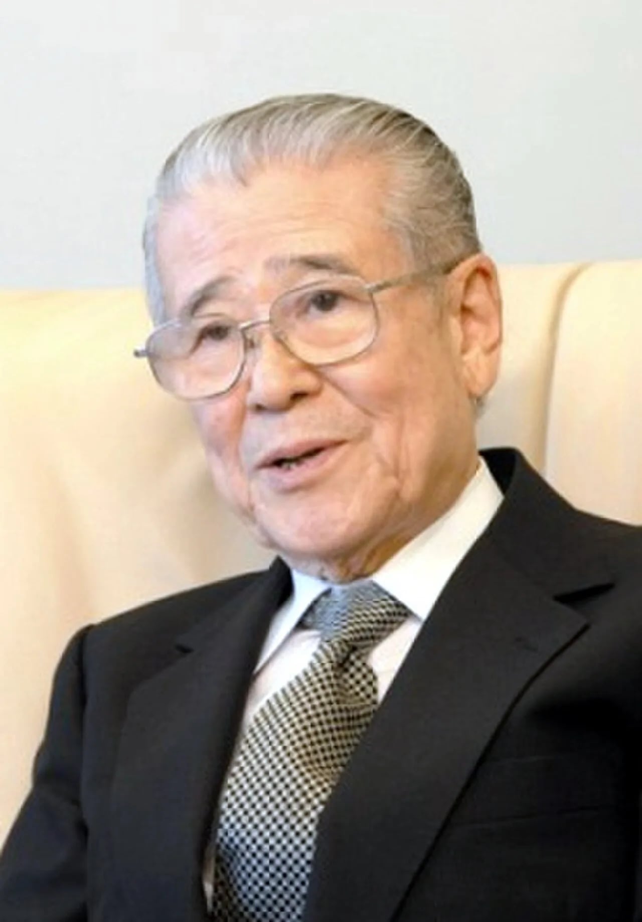 Portrait of Ikuo Hirayama (1930–2009) – memorial page