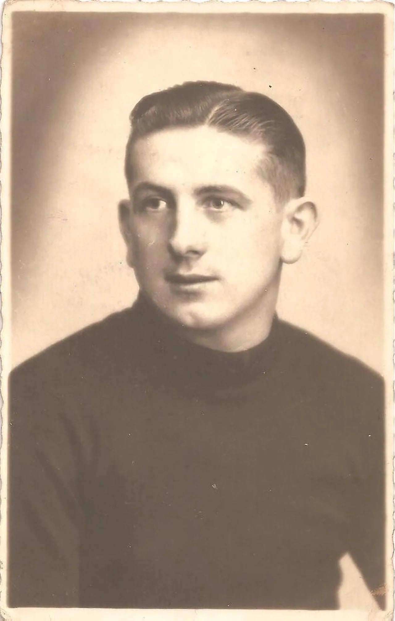 Portrait of Gérard Wozniok (1912–1993) – memorial page