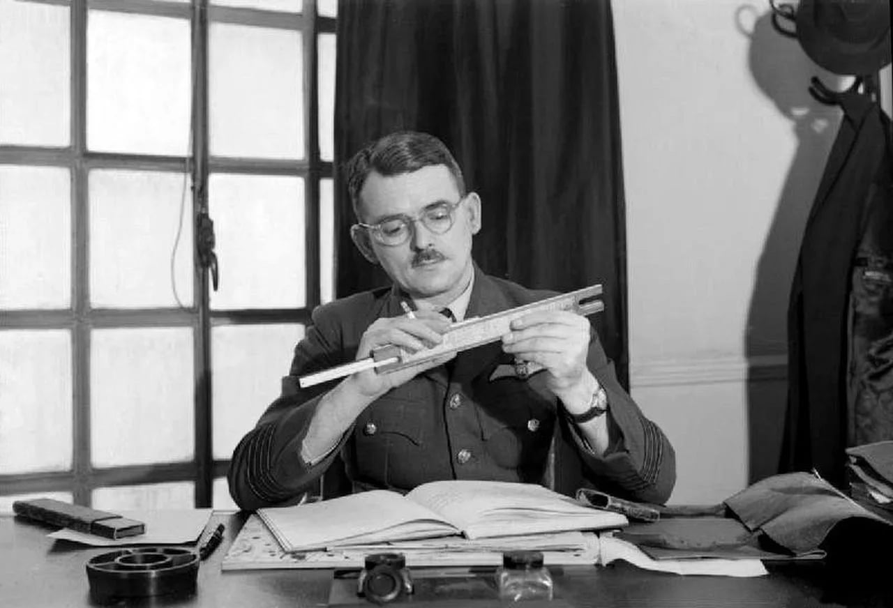 Portrait of Frank Whittle (1907–1996) – memorial page