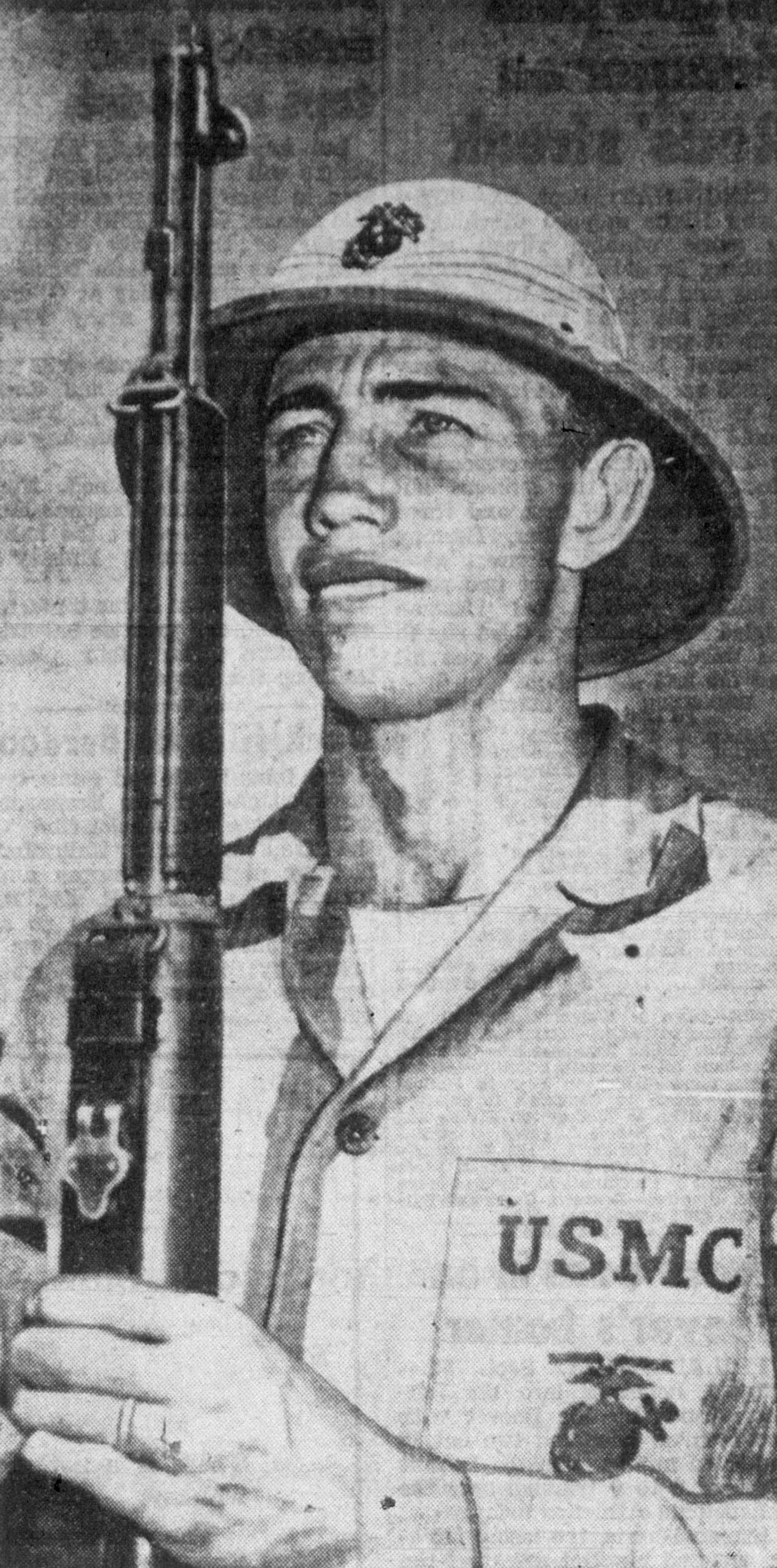 Portrait of Harold Davis (1921–2007) – memorial page