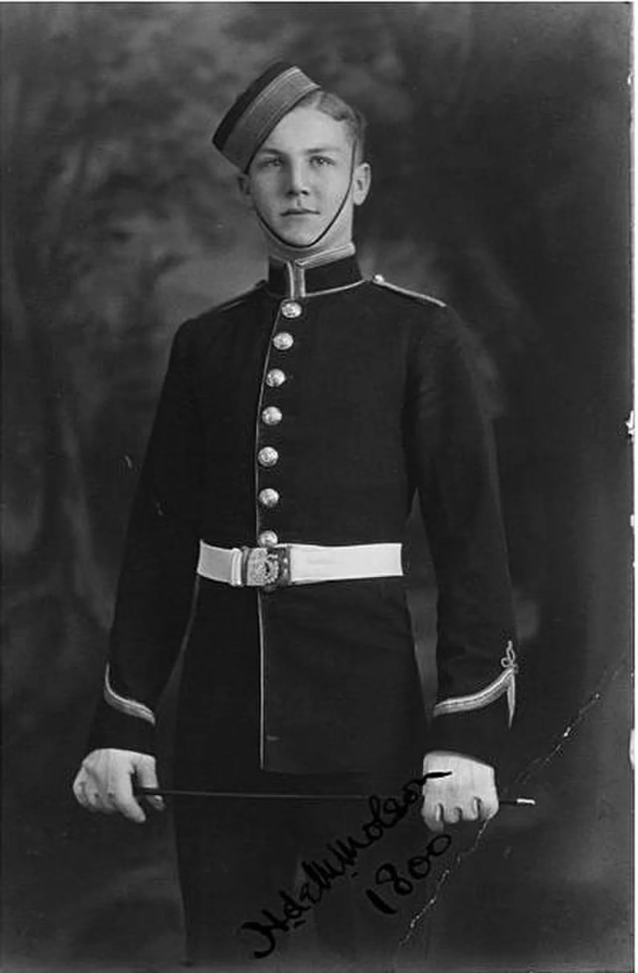 Portrait of Hartland Molson (1907–2002) – memorial page