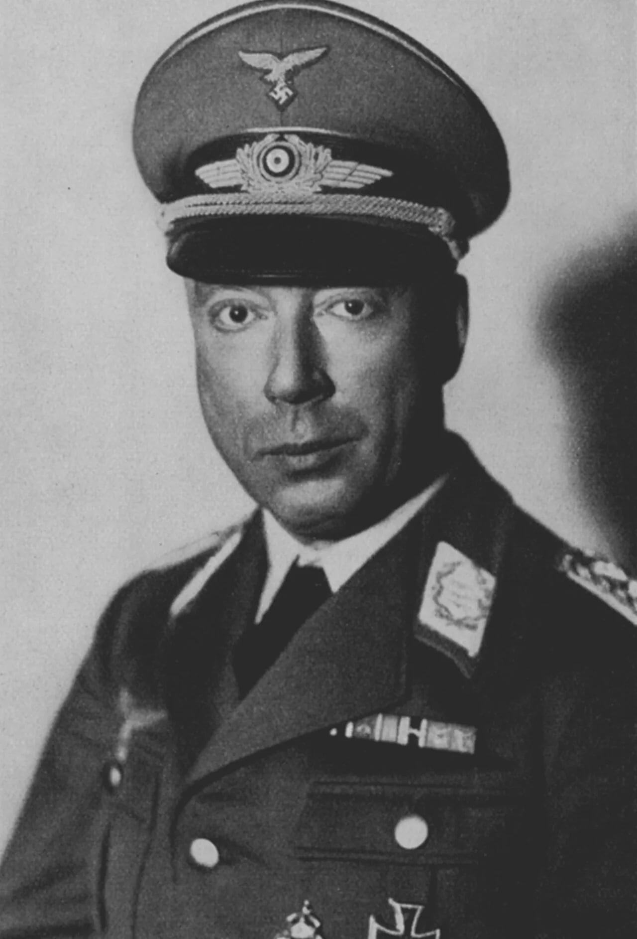 Portrait of Hellmuth Volkmann (1889–1940) – memorial page