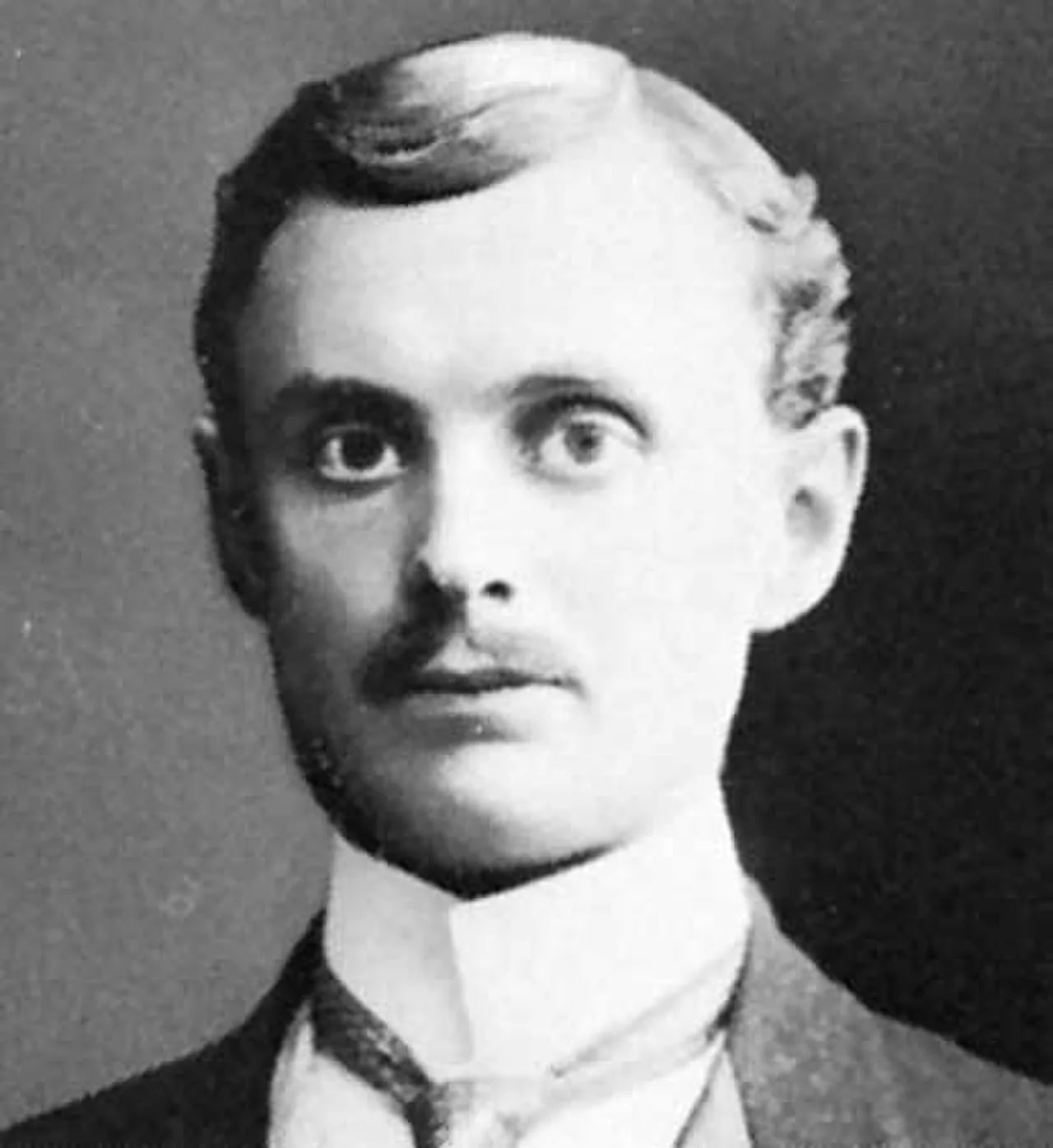Portrait of Charles Rolls (1877–1910) – memorial page
