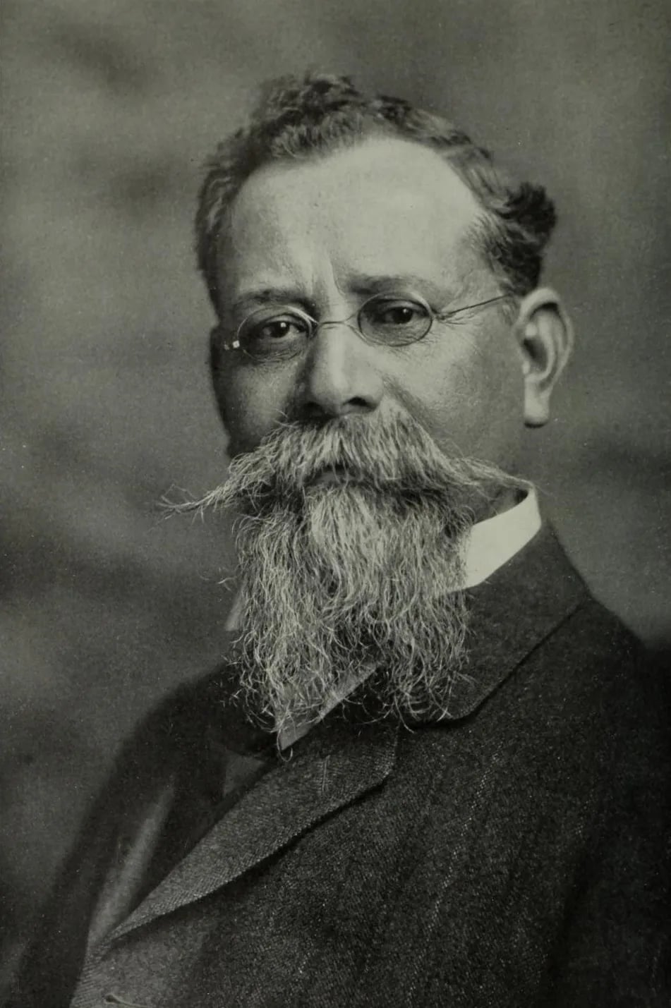 Portrait of Venustiano Carranza (1859–1920) – memorial page