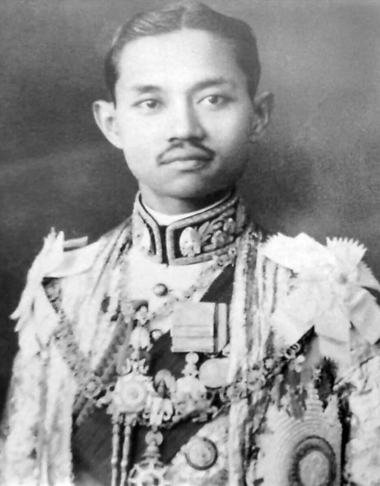 Portrait of Prajadhipok (1893–1941) – memorial page