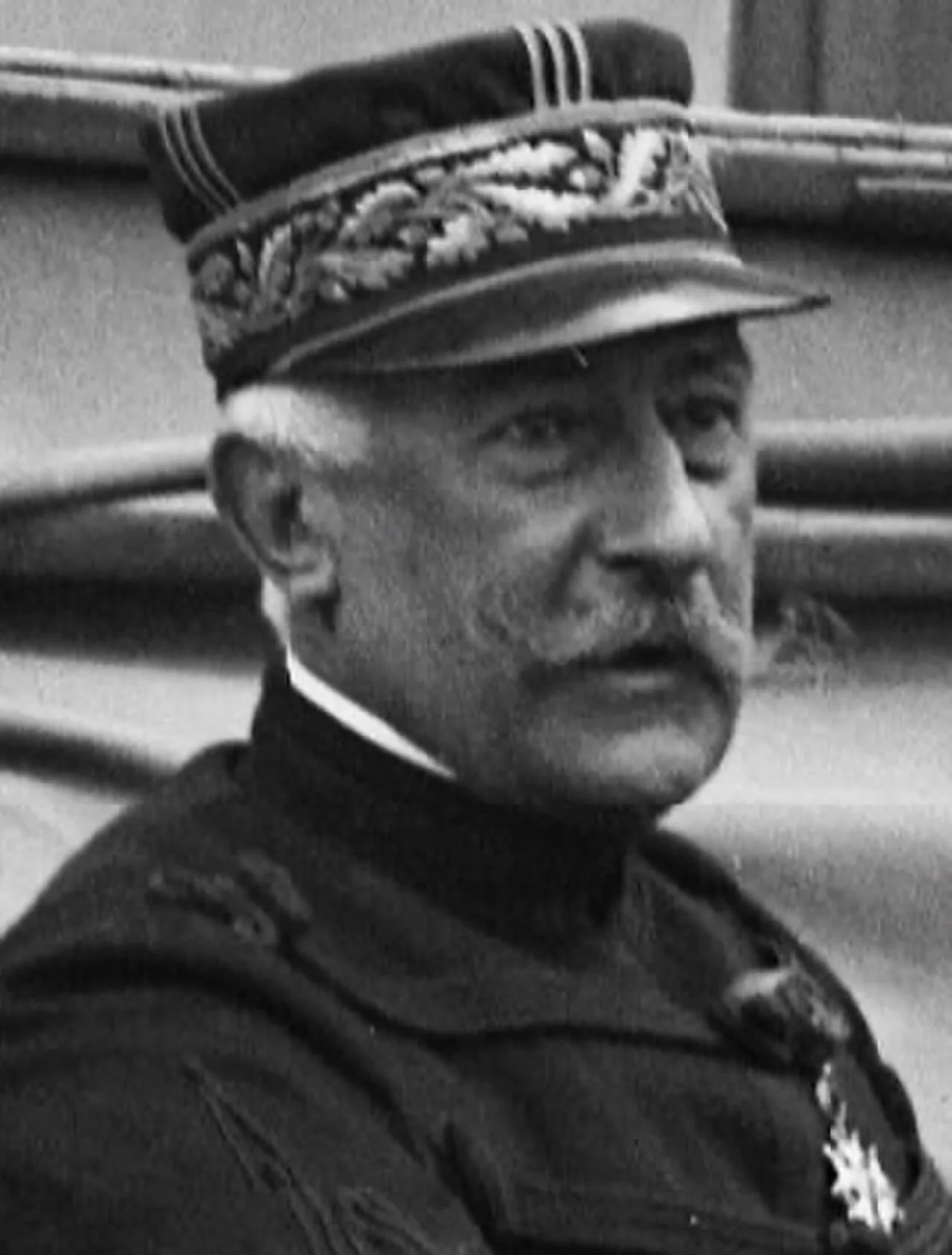 Porträt von Henri Jacques Auguste Beaudenom de Lamaze (1848–1938) – Gedenkseite