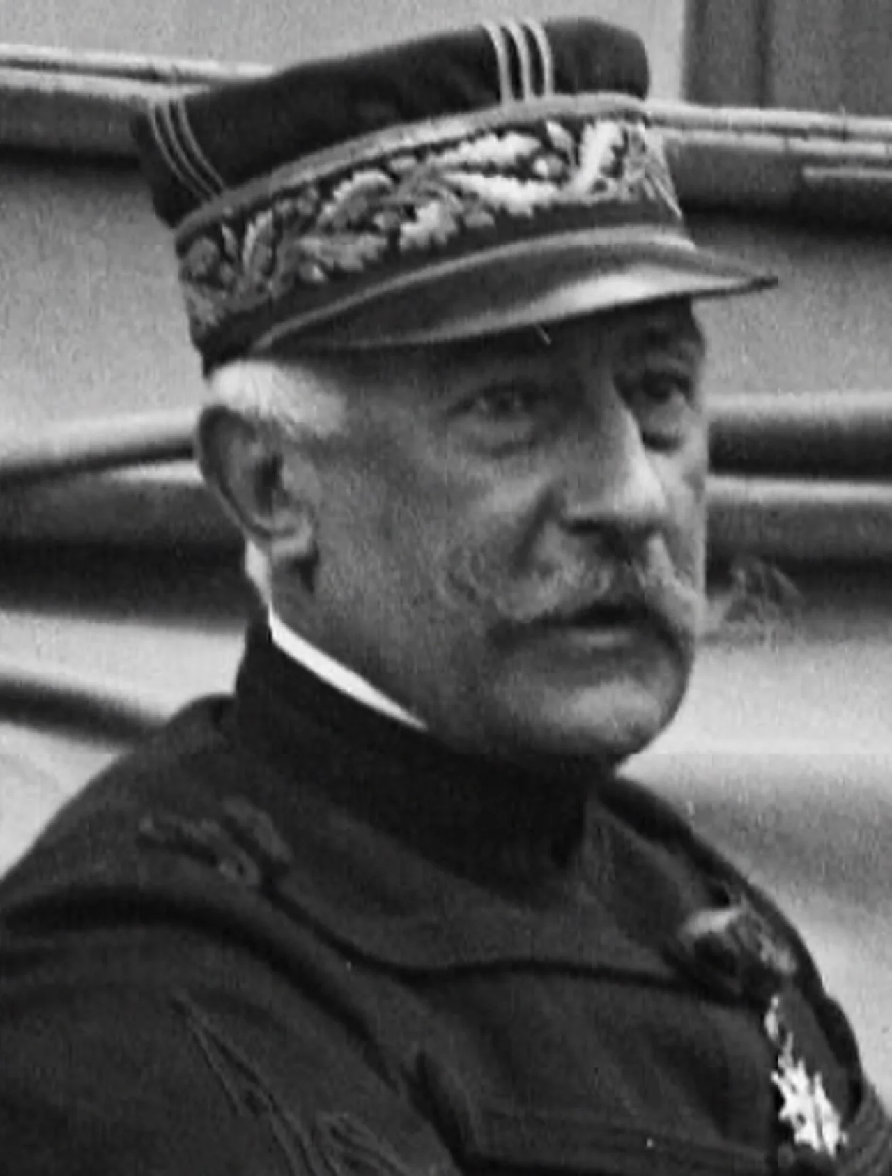 Porträt von Henri Jacques Auguste Beaudenom de Lamaze (1848–1938) – Gedenkseite