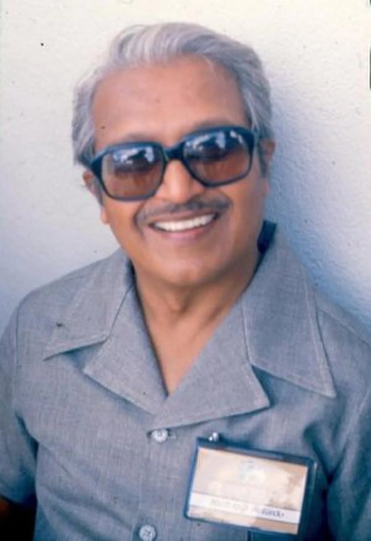 Porträt von Shantinath Desai (1929–1998) – Gedenkseite