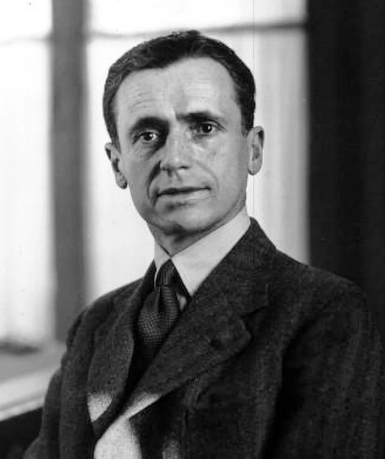 Portrait of Henri de Kérillis (1889–1958) – memorial page