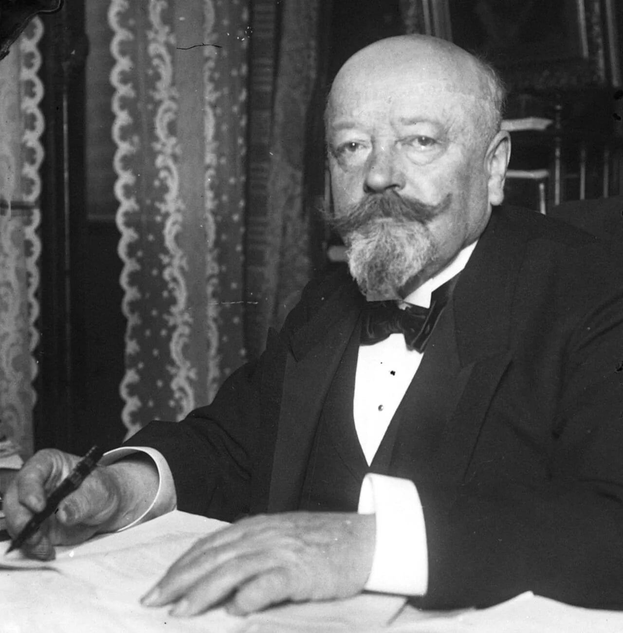 Portrait of Henry Boucher (1847–1927) – memorial page