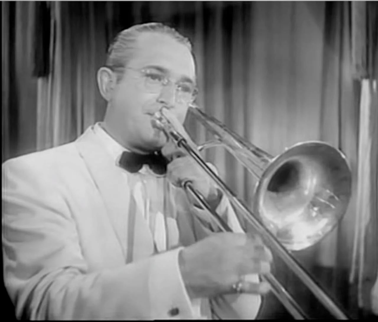 Porträt von Tommy Dorsey (1905–1956) – Gedenkseite