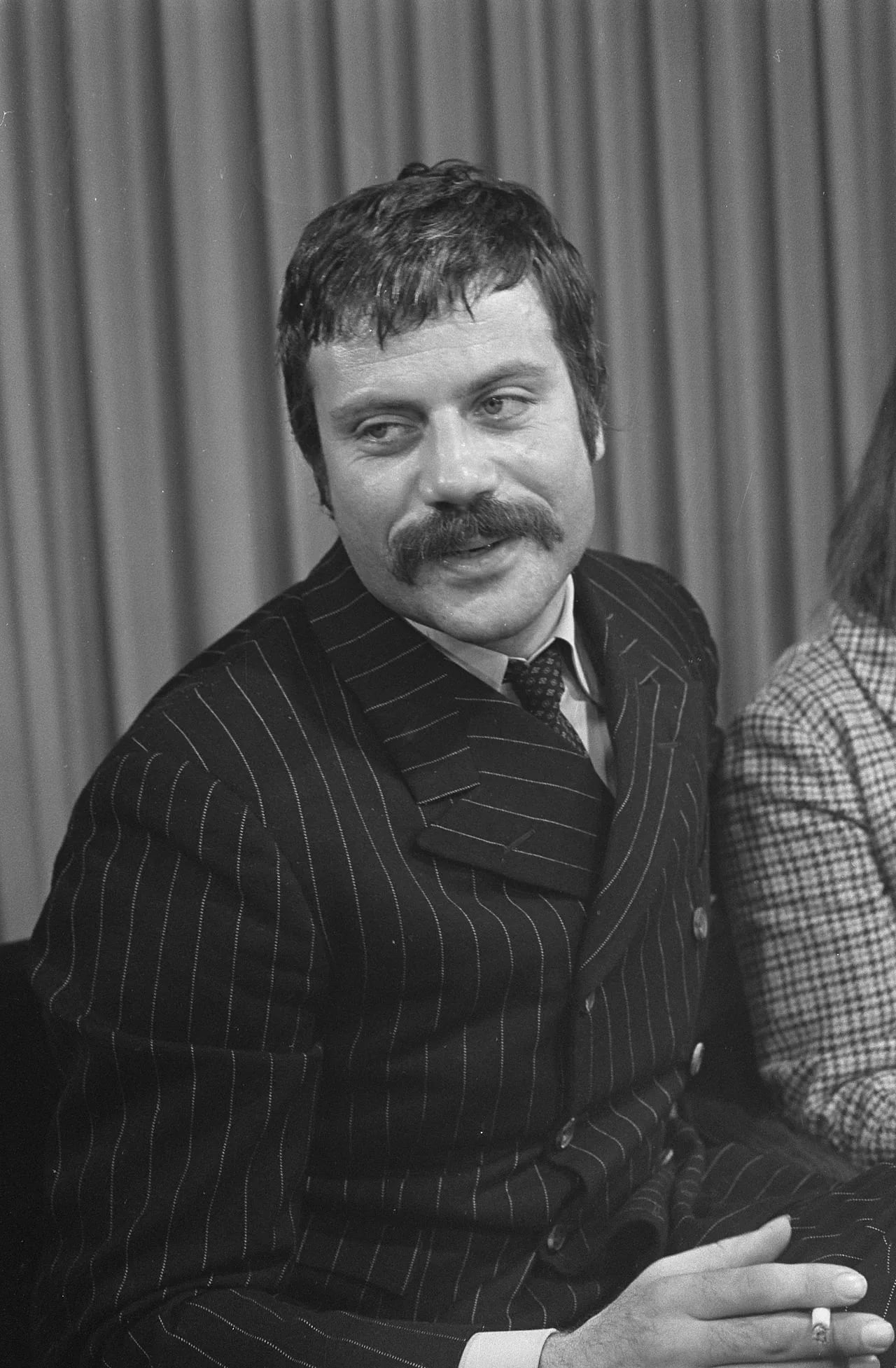 Porträt von Oliver Reed (1938–1999) – Gedenkseite