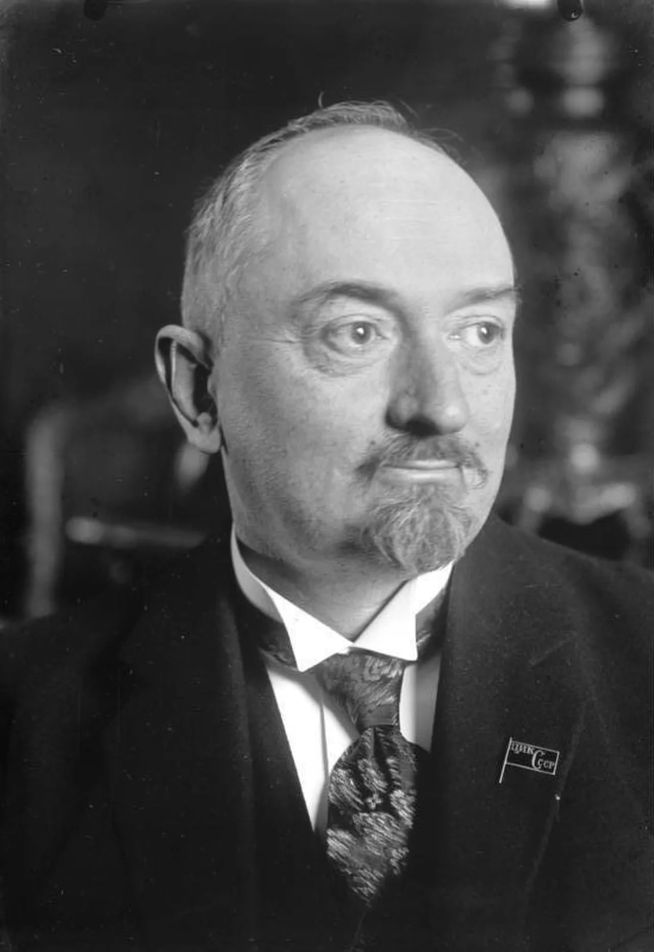 Porträt von Georgi Wassiljewitsch Tschitscherin (1872–1936) – Gedenkseite