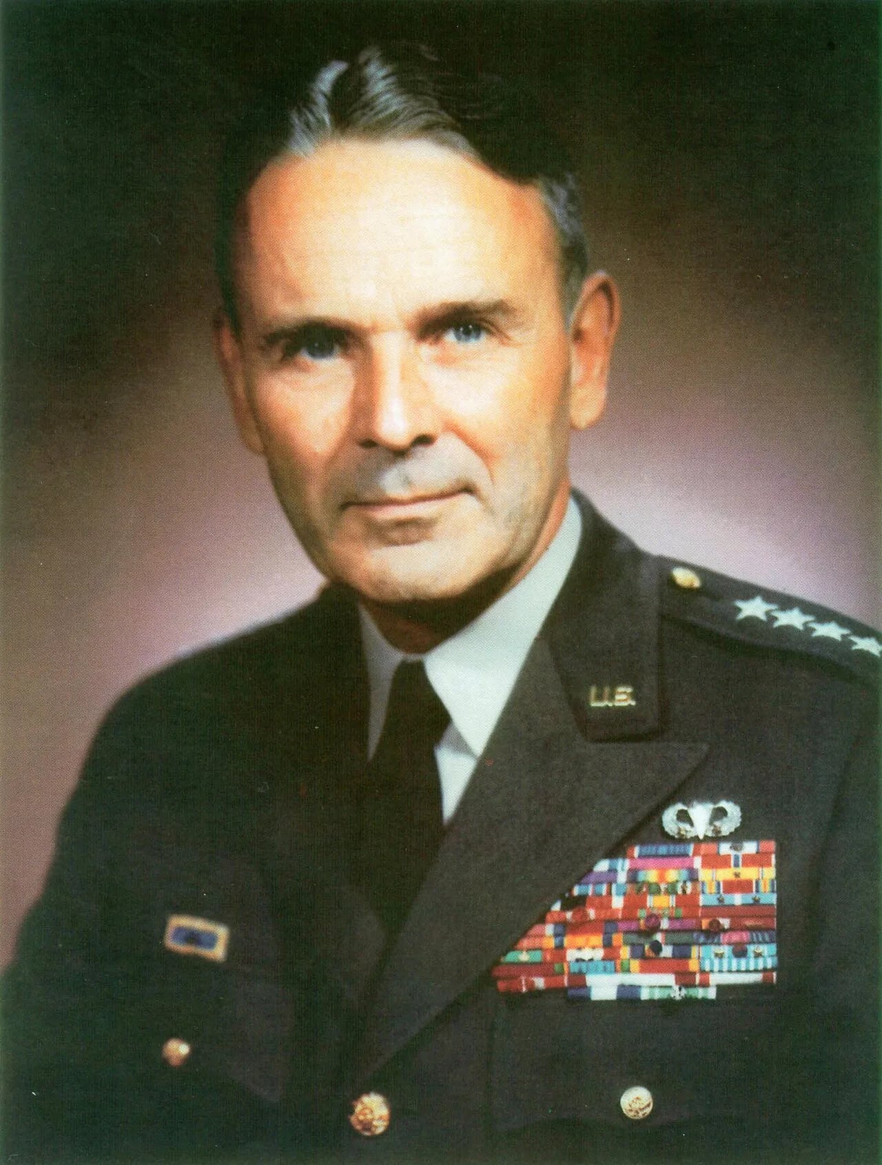 Portrait of Maxwell D. Taylor (1901–1987) – memorial page