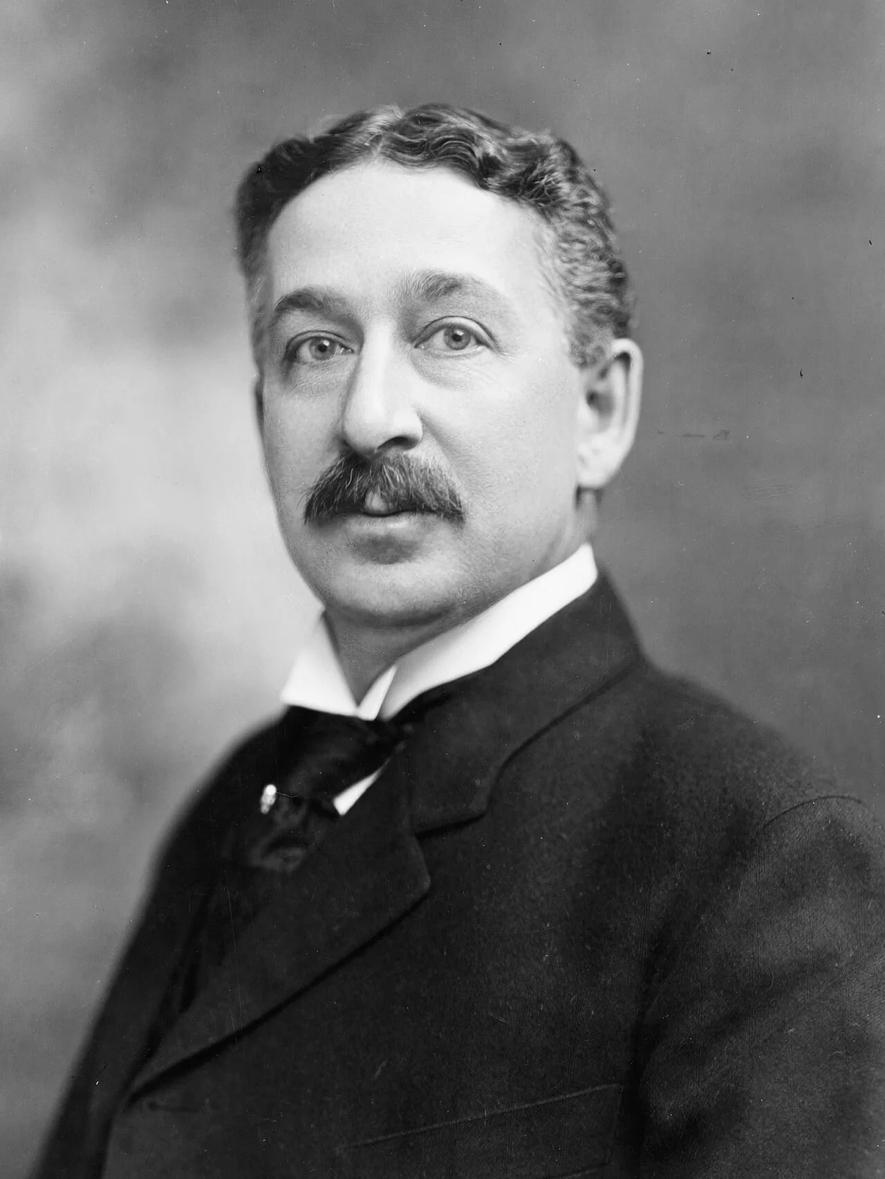 Porträt von King Camp Gillette (1855–1932) – Gedenkseite