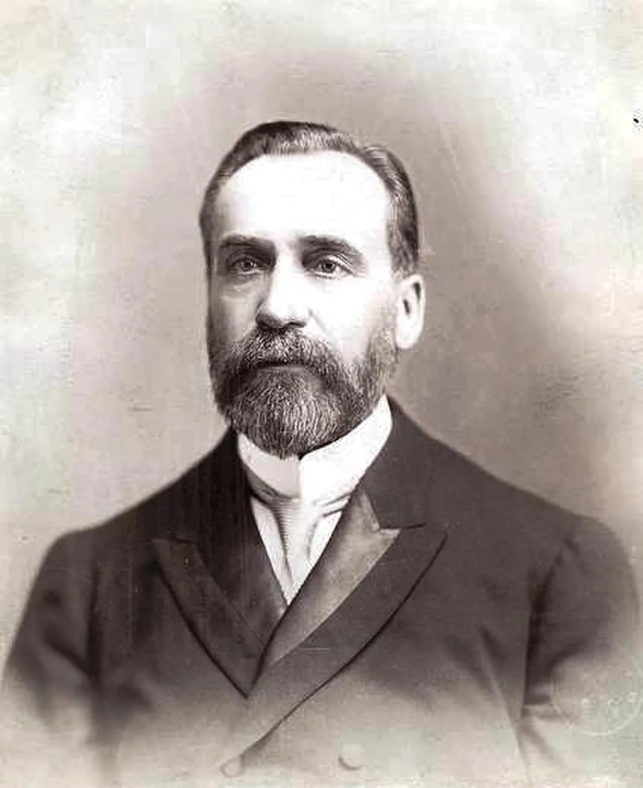 Portrait of Hormidas Laporte (1850–1934) – memorial page