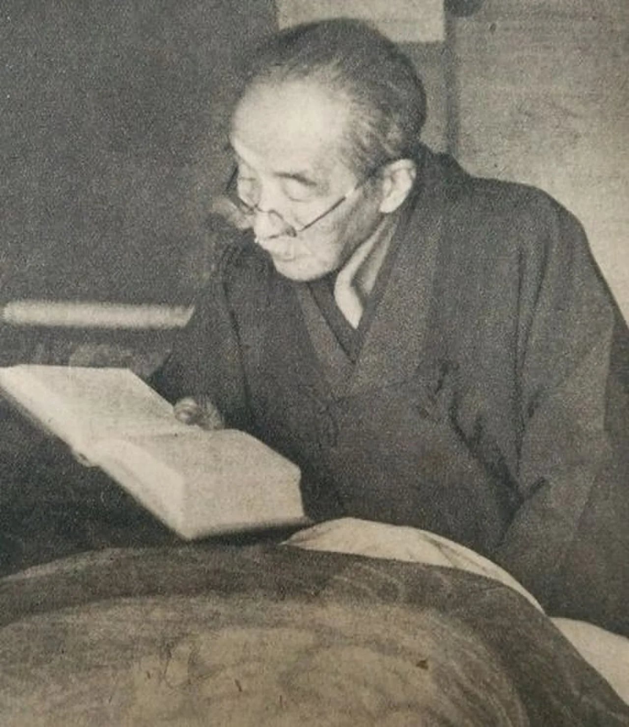 Portrait of Hoshino Tenchi (1862–1950) – memorial page