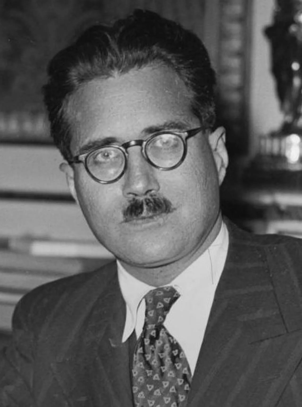 Porträt von François de Menthon (1900–1984) – Gedenkseite