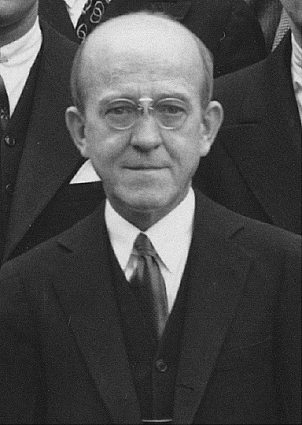 Portrait of Oswald Avery (1877–1955) – memorial page