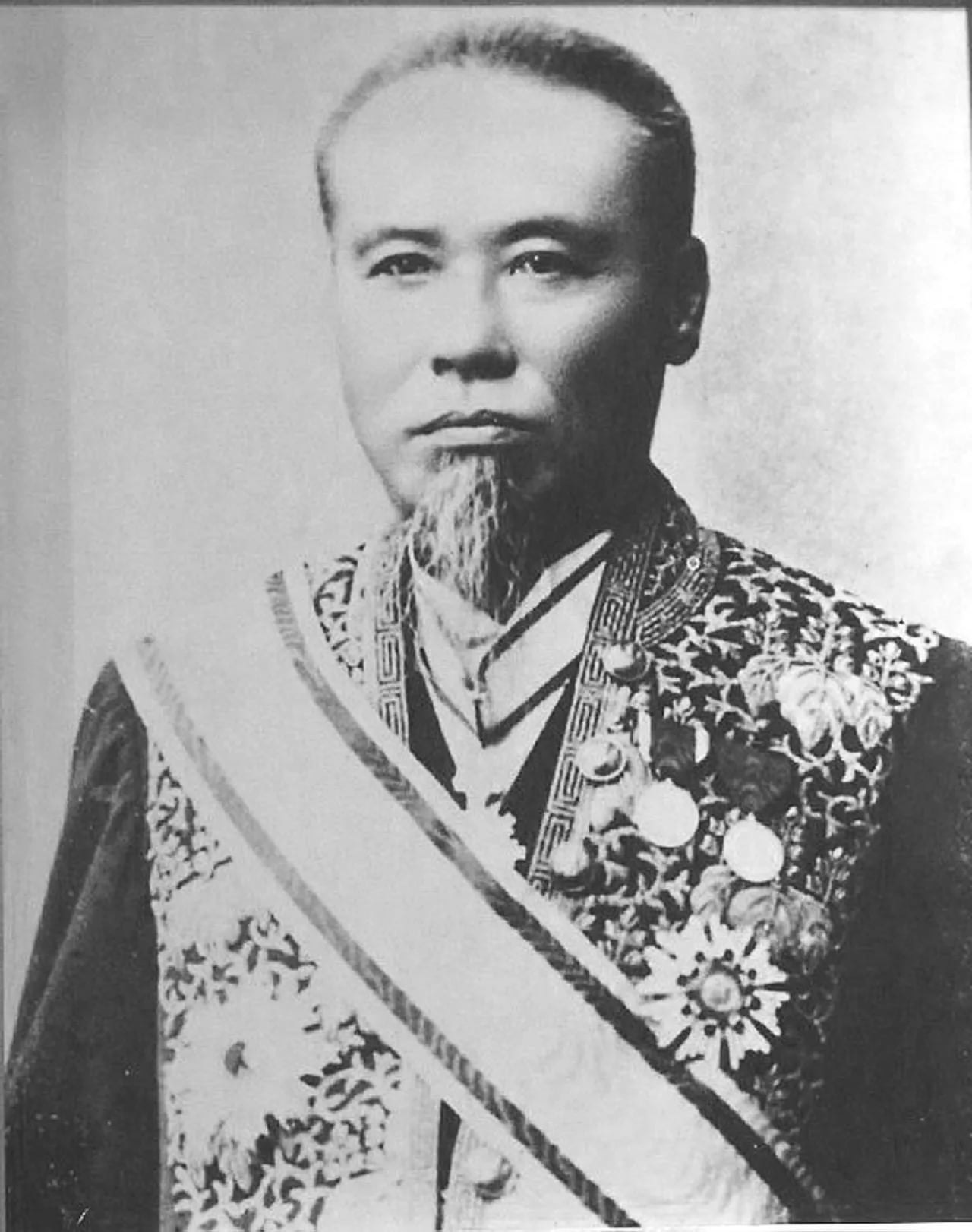 Portrait of Iwamura Michitoshi (1840–1915) – memorial page