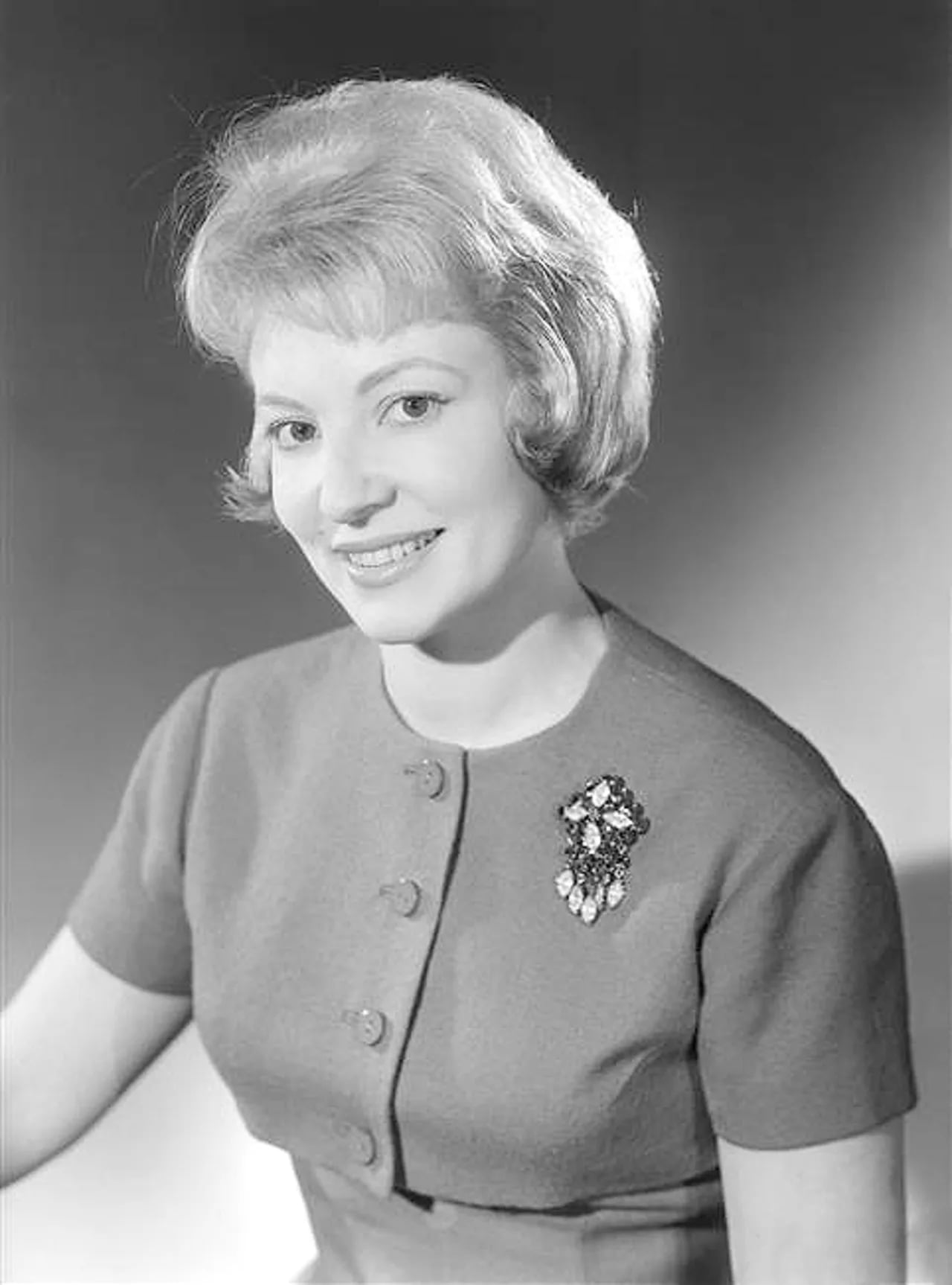 Portrait of Jacqueline Caurat (1927–2021) – memorial page