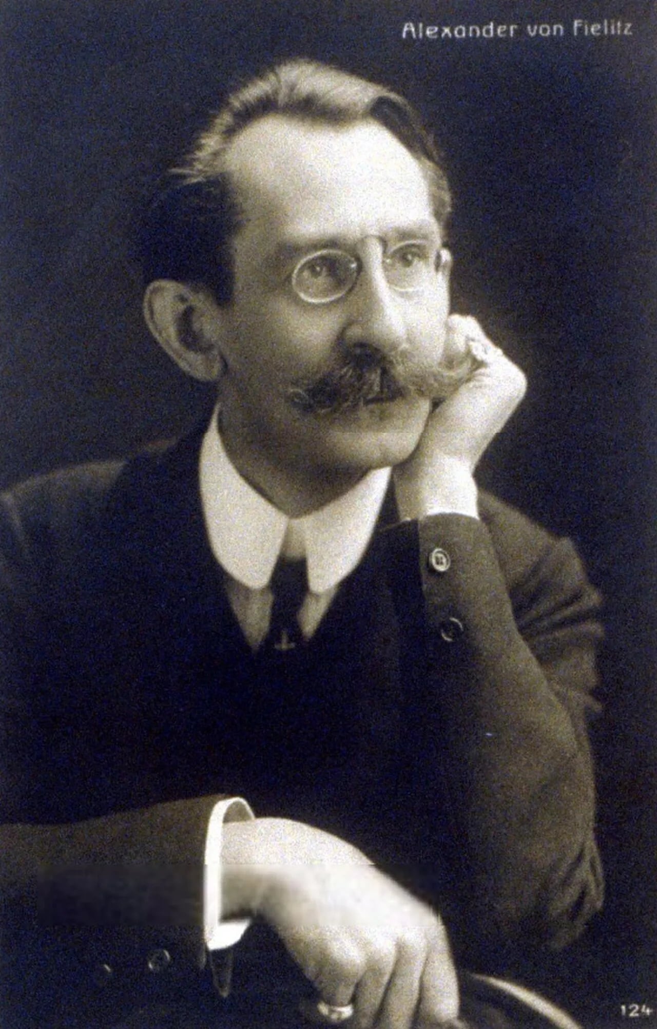 Porträt von Alexander von Fielitz (1860–1930) – Gedenkseite