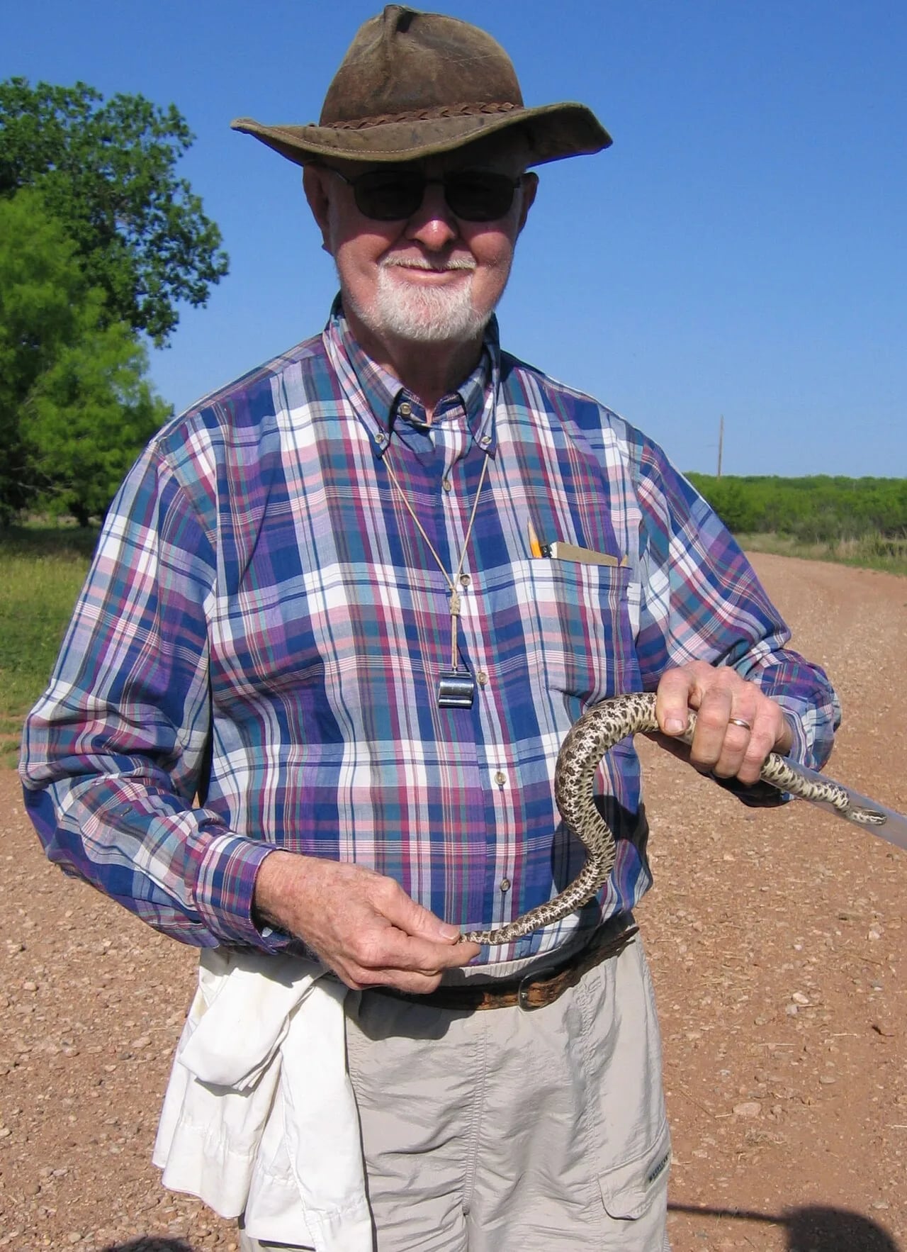 Porträt von James R. Dixon (1928–2015) – Gedenkseite
