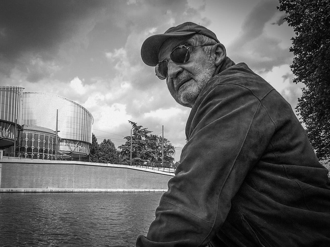 Porträt von Jean-Louis Foulquier (1943–2013) – Gedenkseite