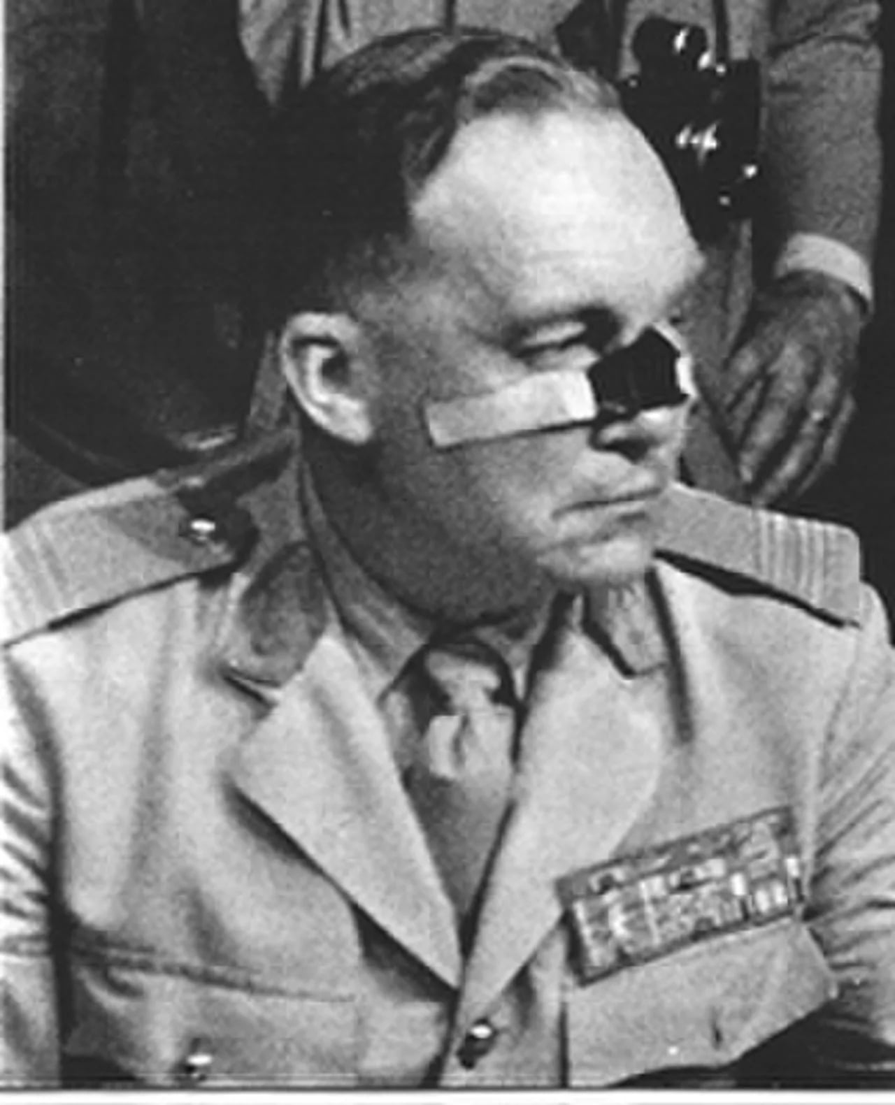 Porträt von Jean-Robert Thomazo (1904–1973) – Gedenkseite