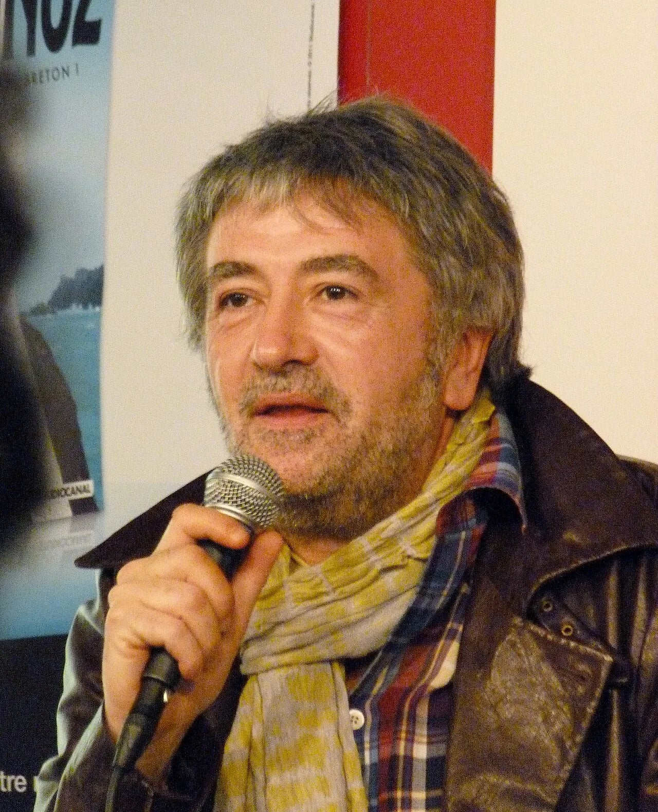 Porträt von Jean-Yves Lafesse (1957–2021) – Gedenkseite