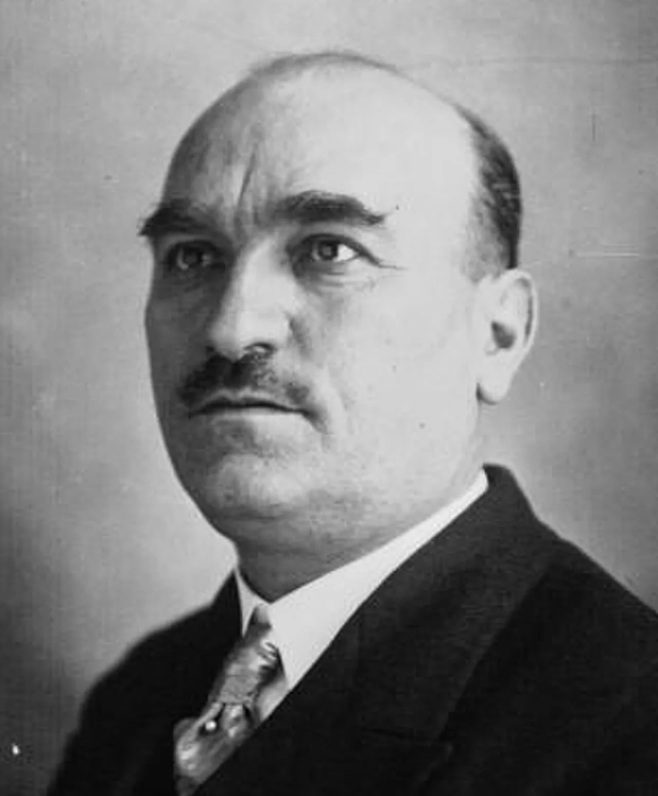 Porträt von Jean Taurines (1884–1958) – Gedenkseite