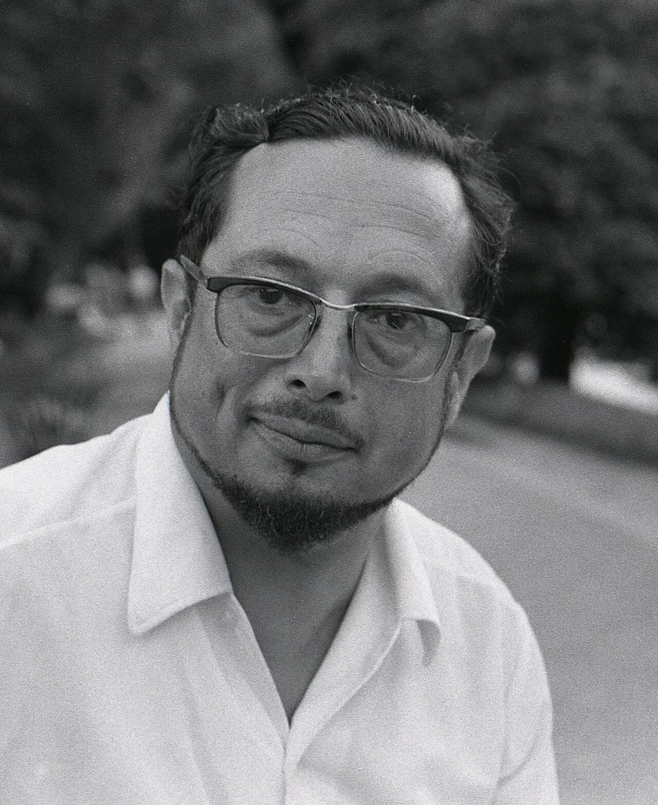 Porträt von Jean Uebersfeld (1927–2015) – Gedenkseite