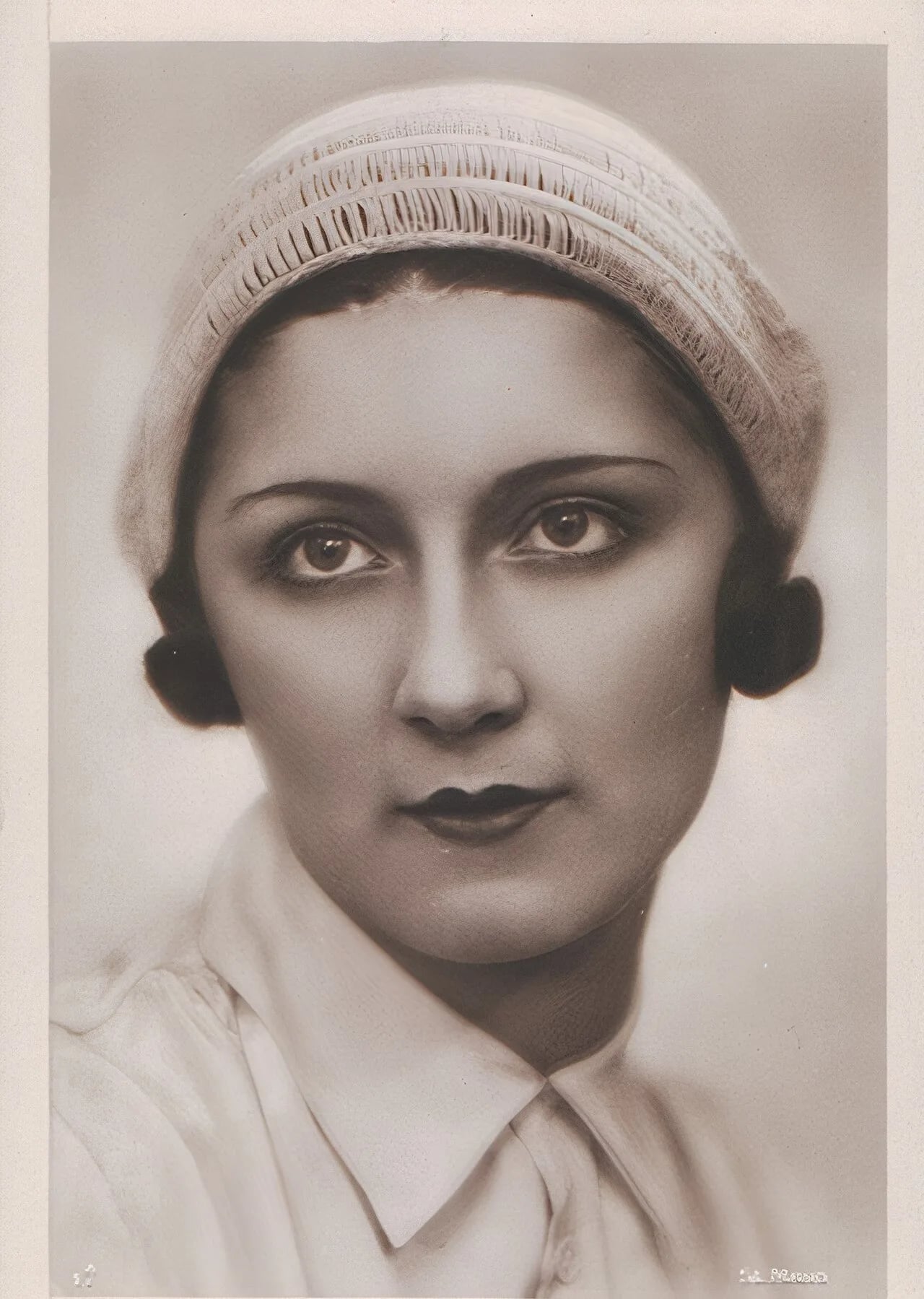Portrait of Jeanne Juilla (1910–1996) – memorial page
