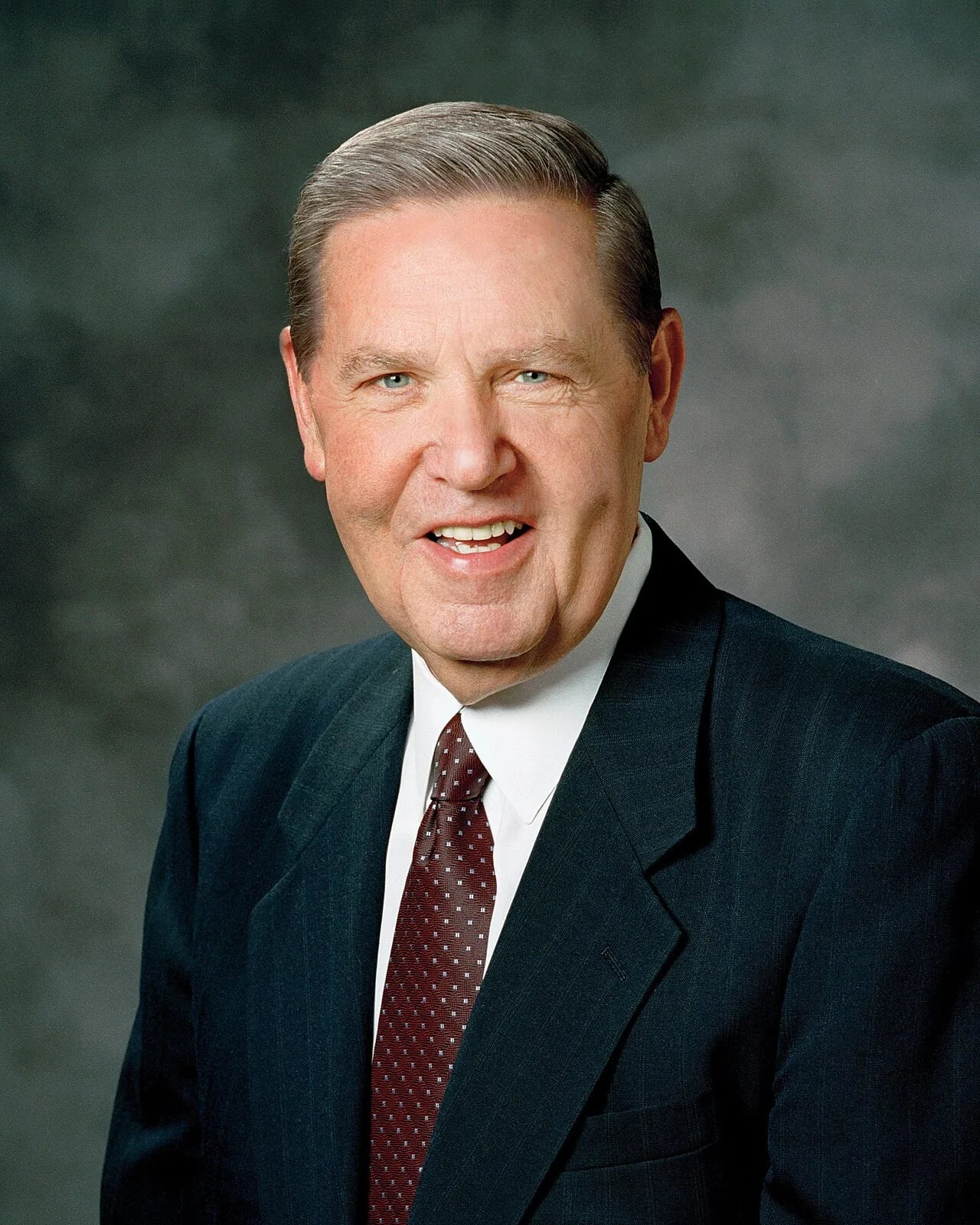 Portrait of Jeffrey R. Holland (1940–2025) – memorial page