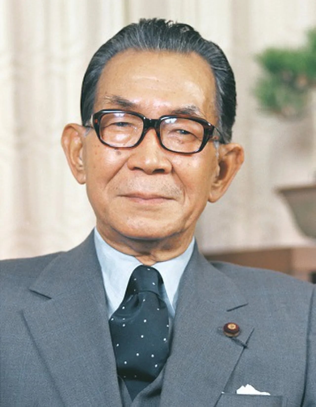 Porträt von Miki Takeo (1907–1988) – Gedenkseite