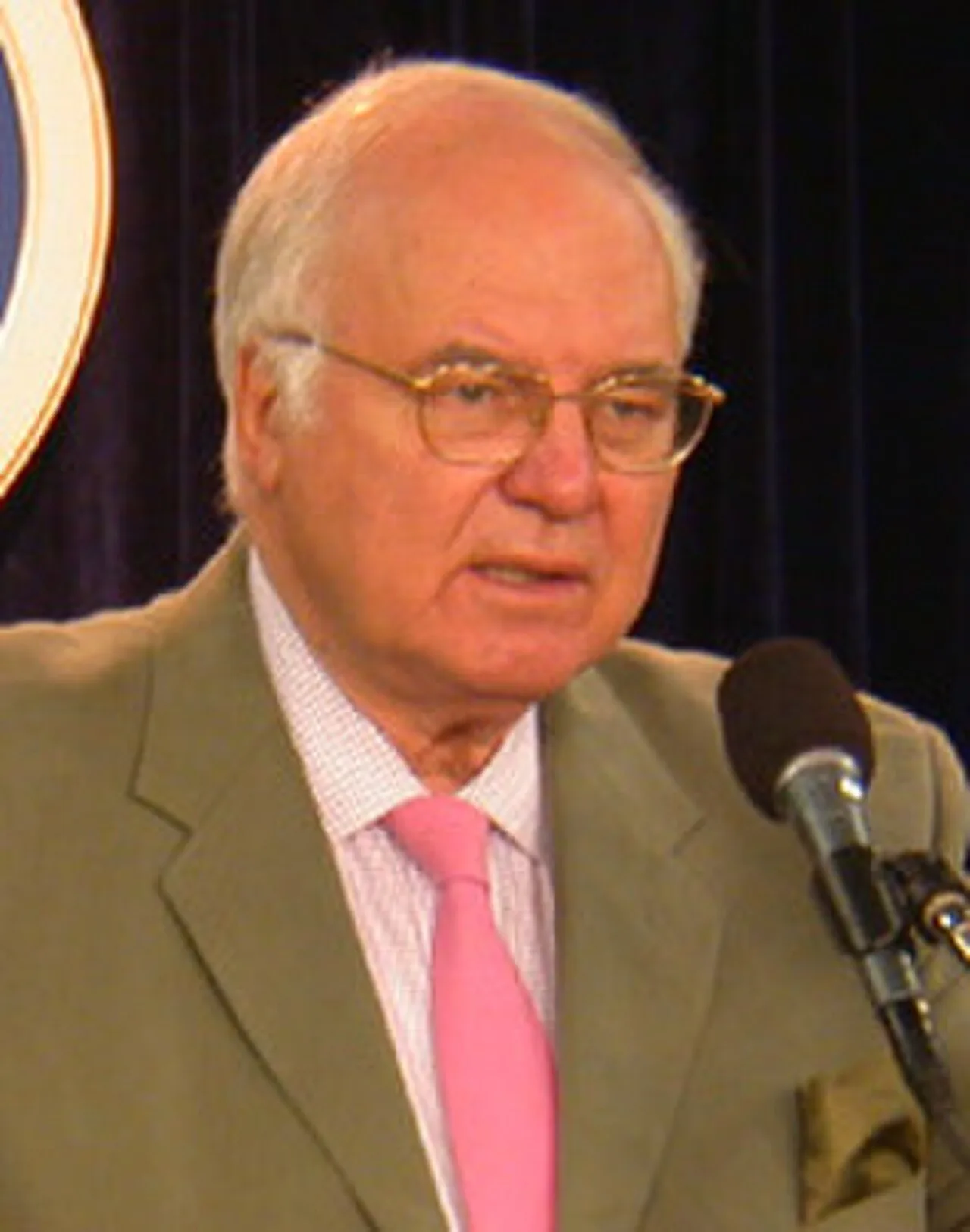 Porträt von Michael Novak (1933–2017) – Gedenkseite