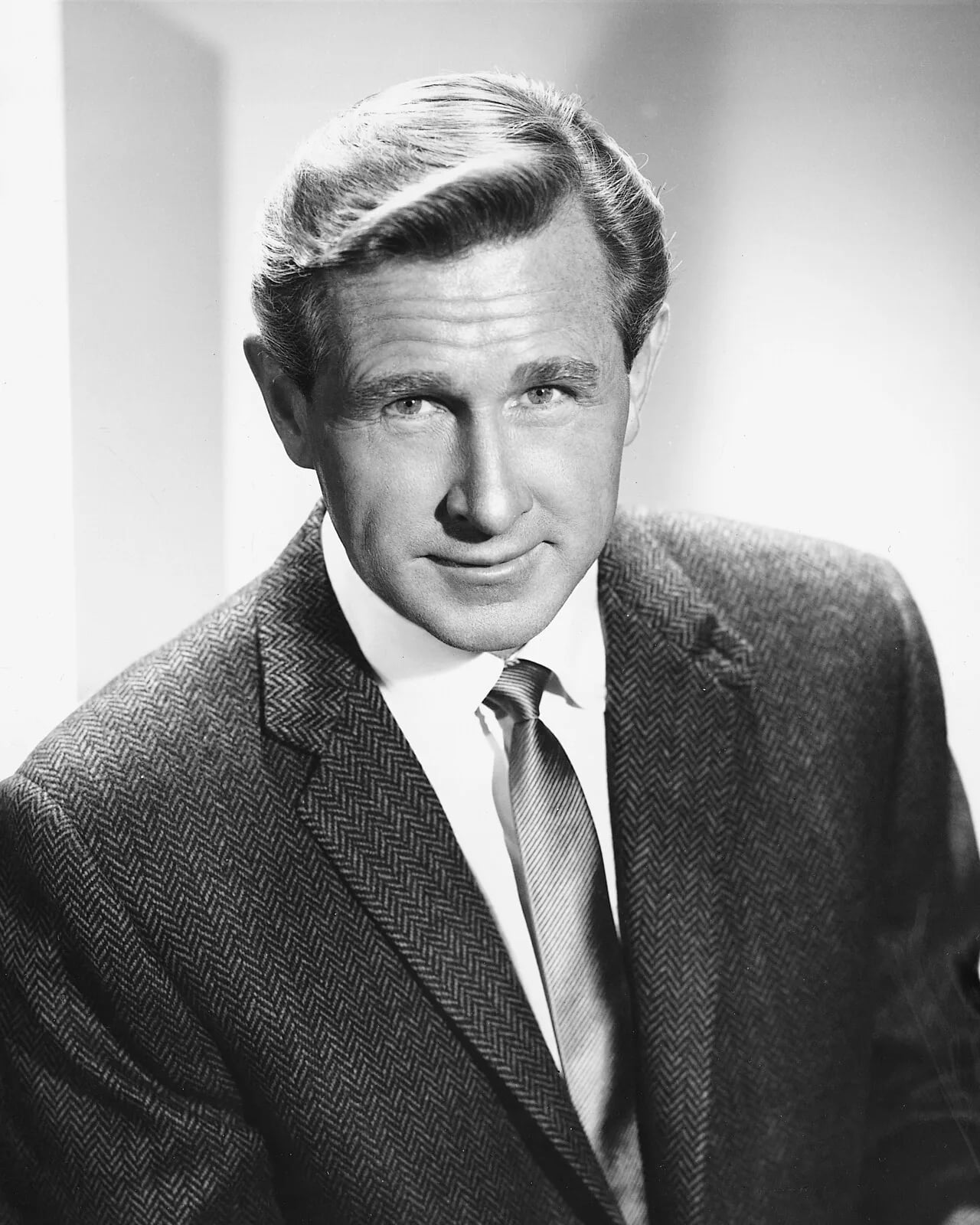 Portrait of Lloyd Bridges (1913–1998) – memorial page