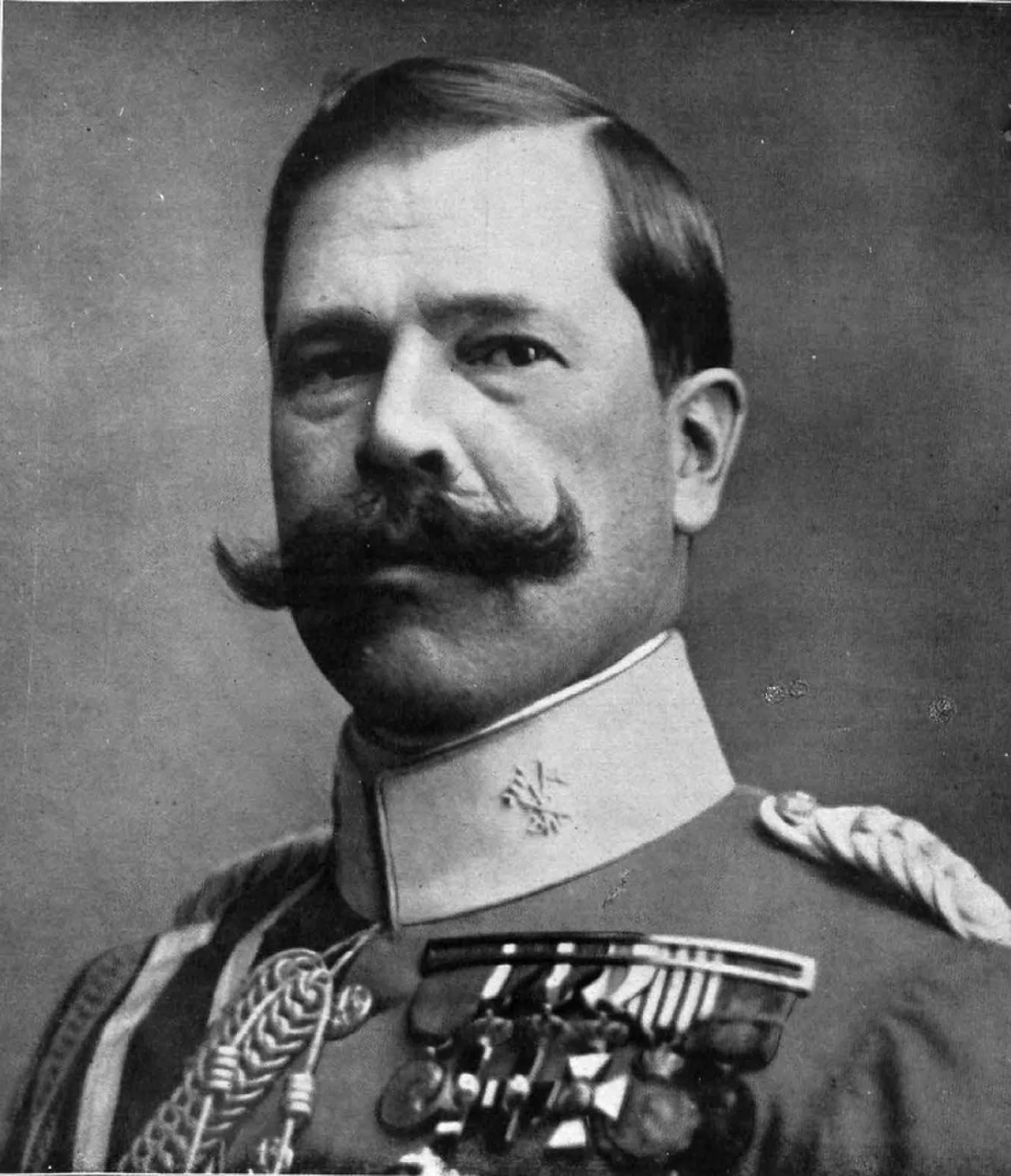 Portrait of Manuel Fernández Silvestre (1871–1921) – memorial page