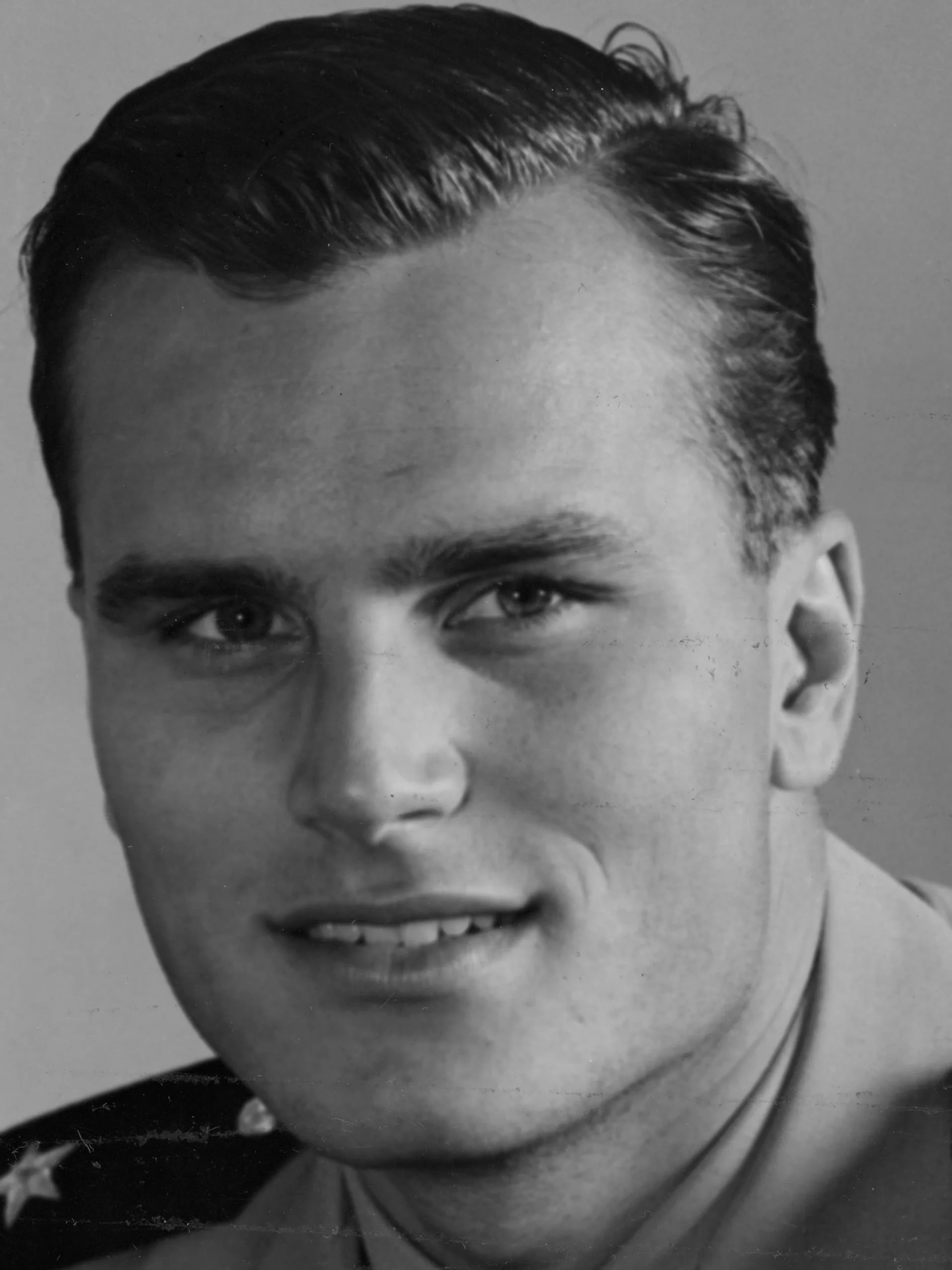 Portrait of John Kelly (1927–1985) – memorial page