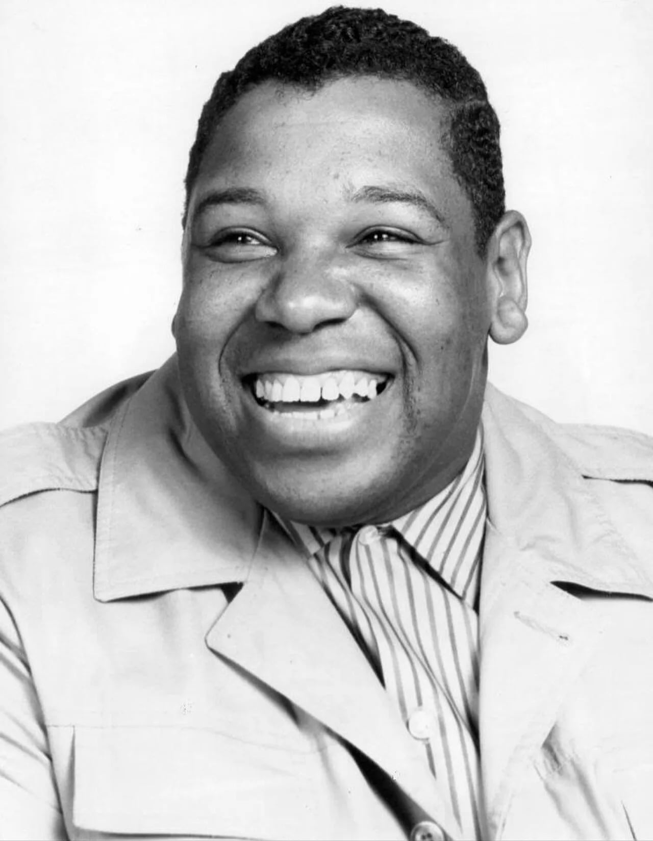 Portrait of Johnny Brown (1937–2022) – memorial page