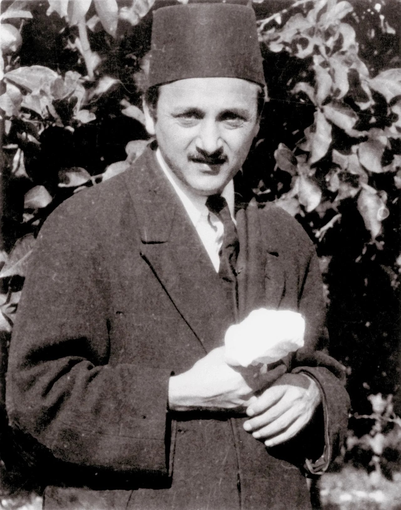 Portrait of Shoghi Effendi (1897–1957) – memorial page
