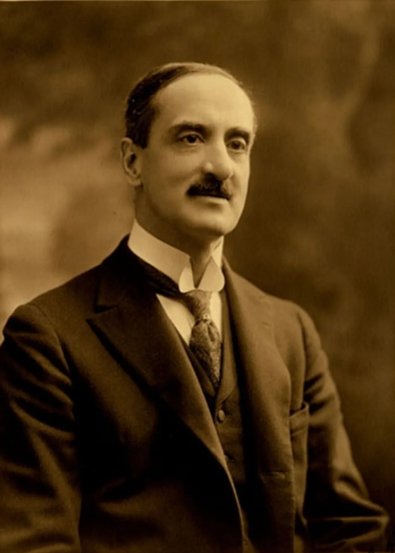 Portrait of Joseph-Édouard Perrault (1874–1948) – memorial page