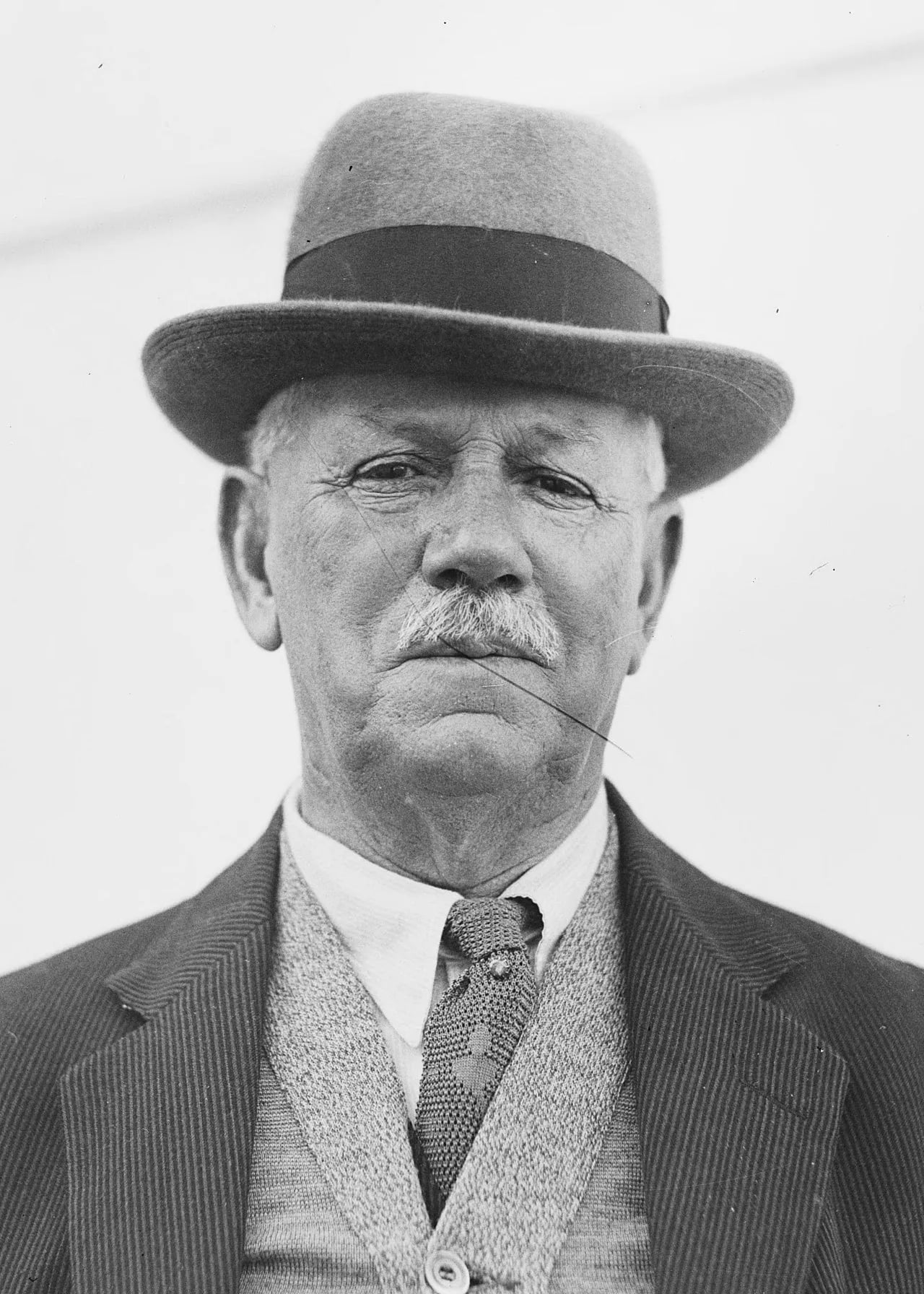 Porträt von Joseph Carruthers (1857–1932) – Gedenkseite
