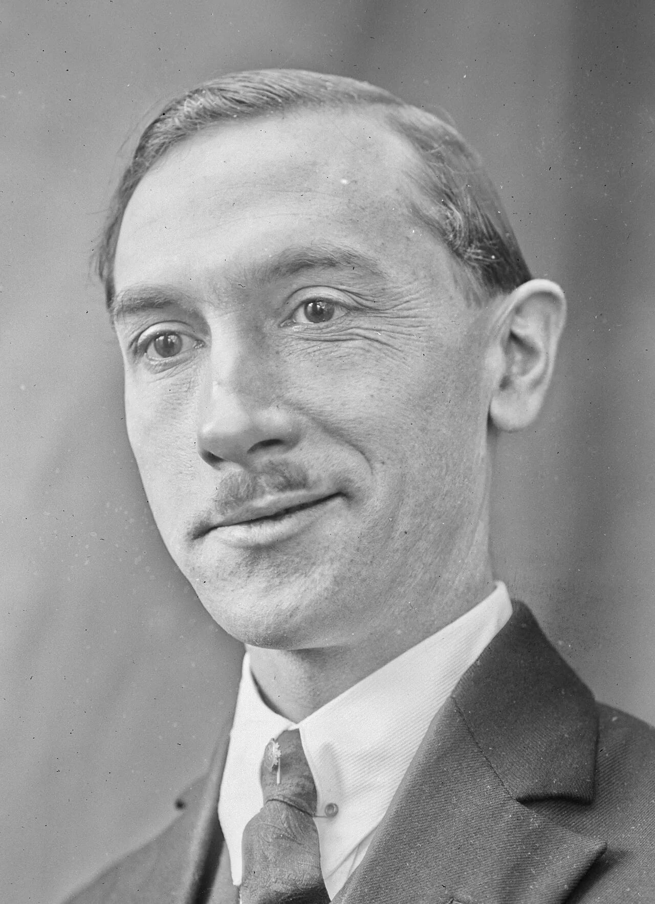 Porträt von Joseph Delteil (1894–1978) – Gedenkseite