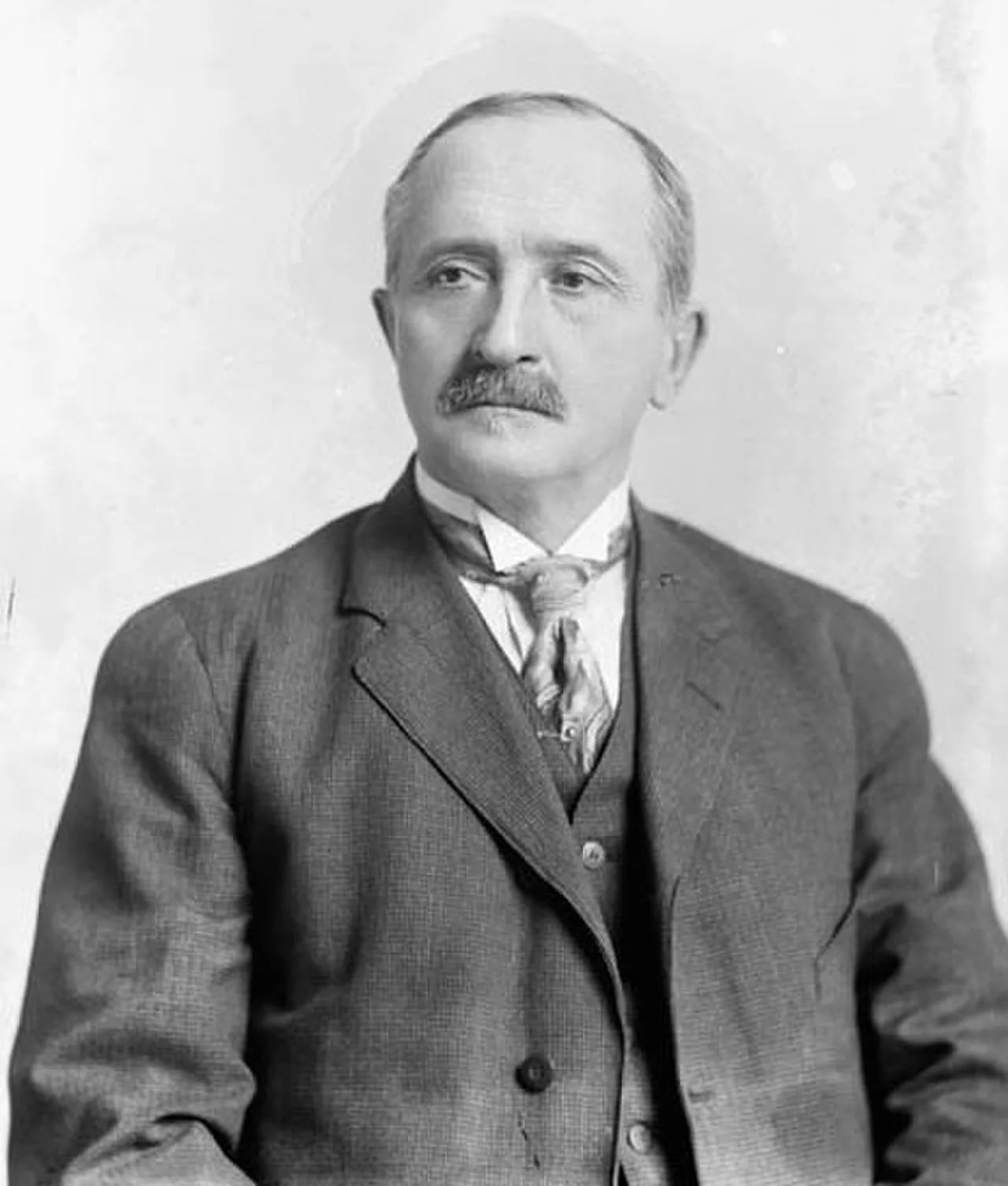 Porträt von Joseph Girard (1853–1933) – Gedenkseite