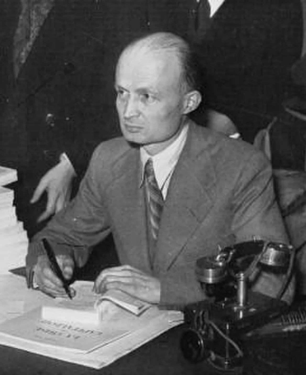 Porträt von Joseph Peyré (1892–1968) – Gedenkseite