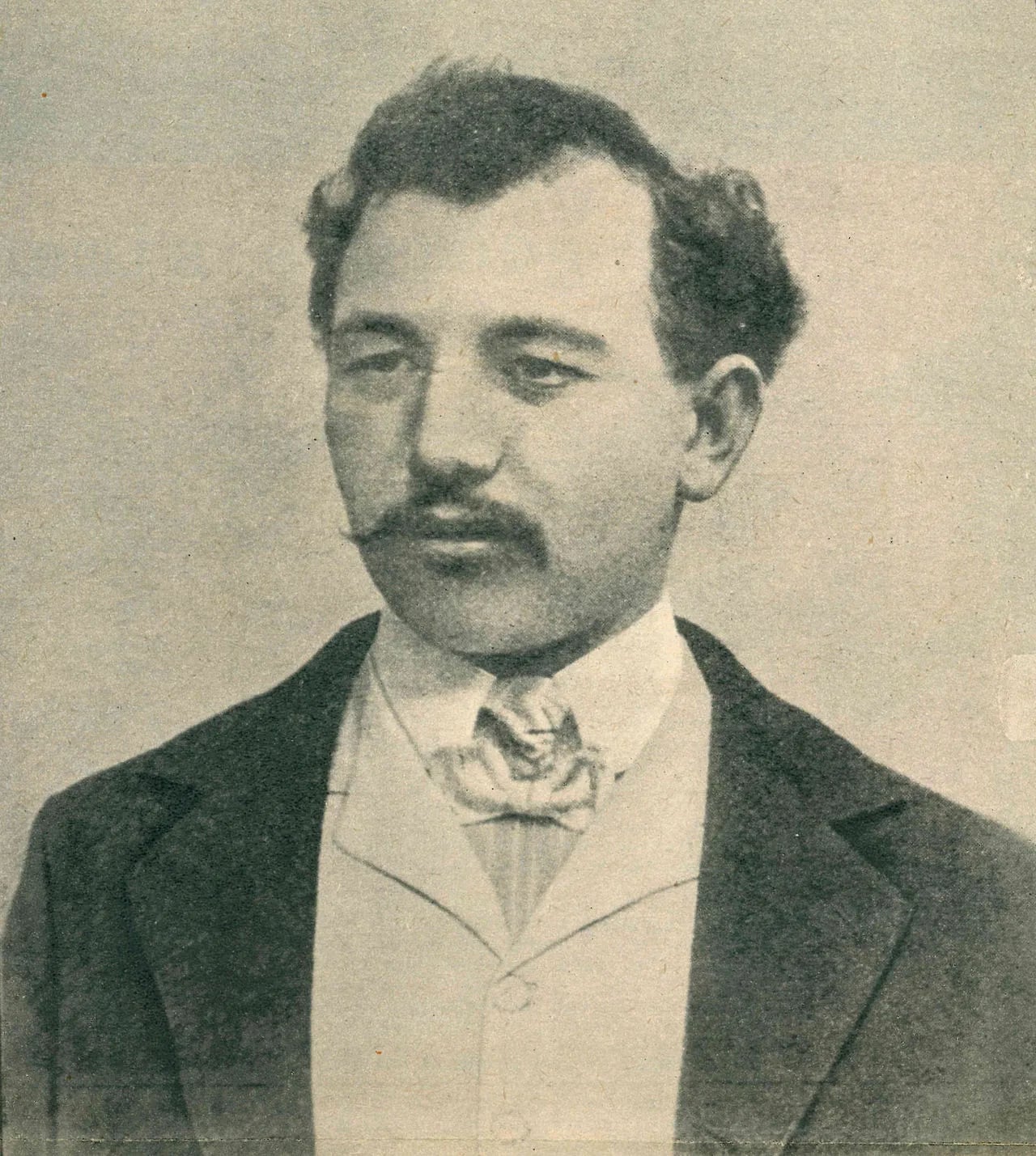 Portrait of Jules Durand (1880–1926) – memorial page