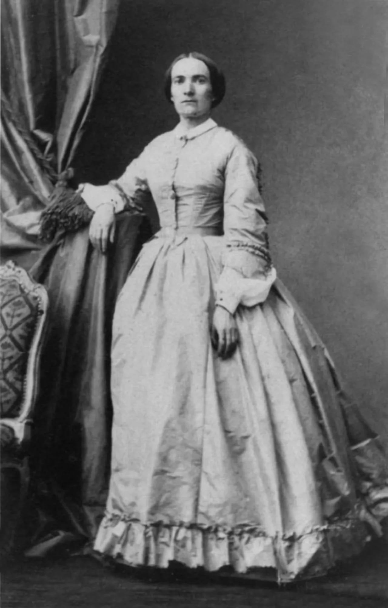 Portrait of Julie-Victoire Daubié (1824–1874) – memorial page